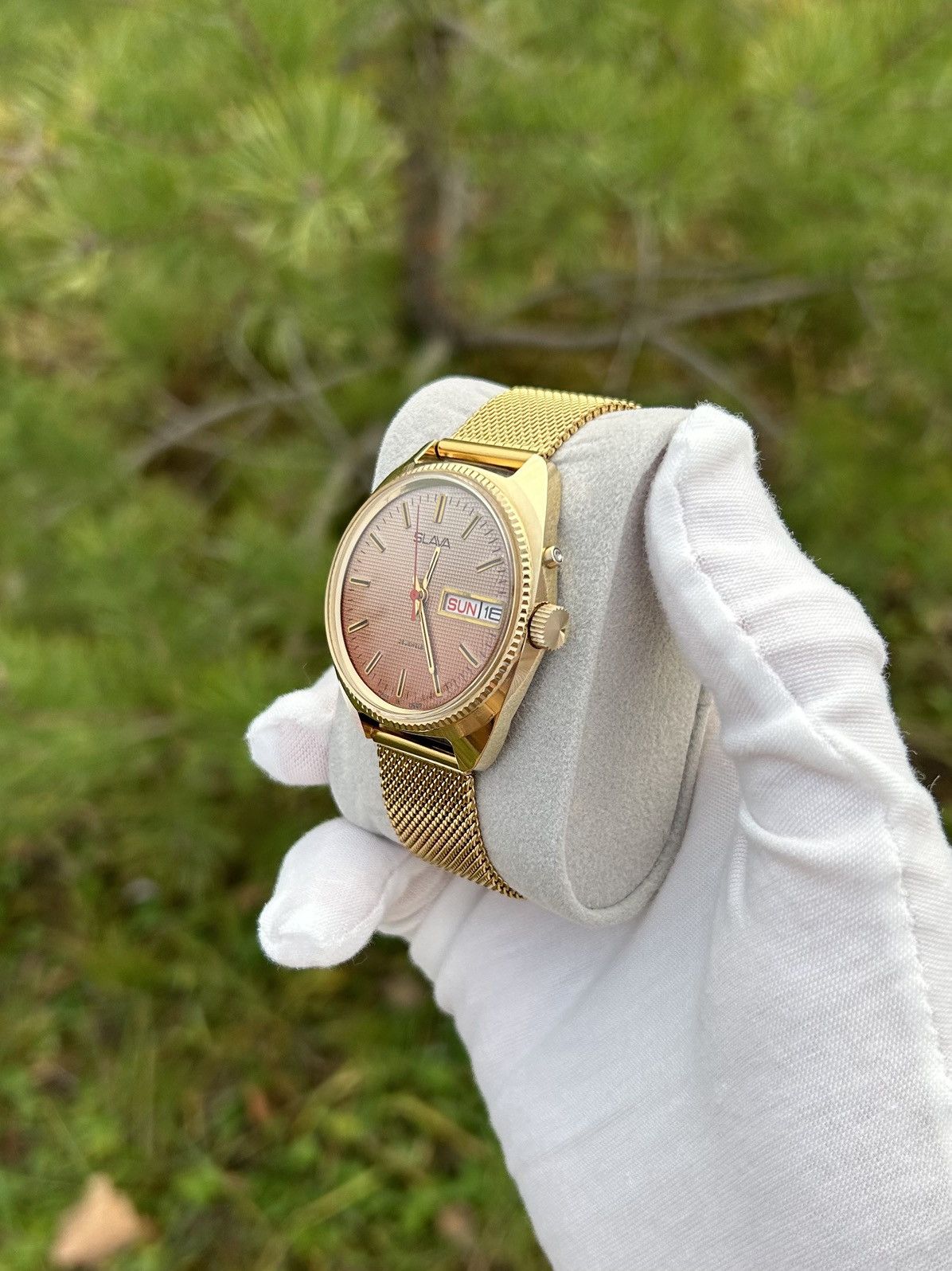 Vintage Vintage Watch Slava Mechanical Made in USSR Authentic 1980s Size ONE SIZE - 15 Thumbnail