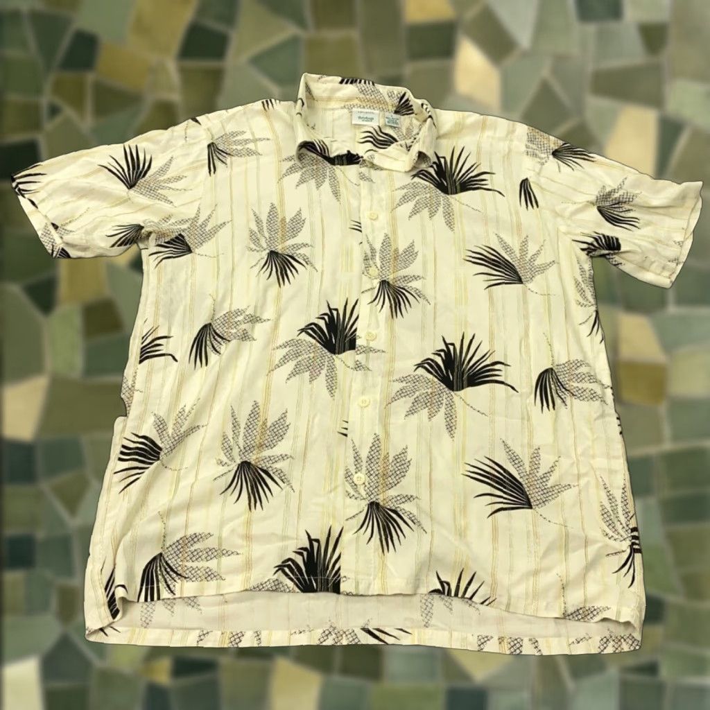 Disney Rainforest Cafe Mens Large Beige Hawaiian Shirt Beach Tropical Disney Rainforest Cafe Button-Up Short Sleeve Casual Casualwear Size US L / EU 52-54 / 3 - 1 Thumbnail