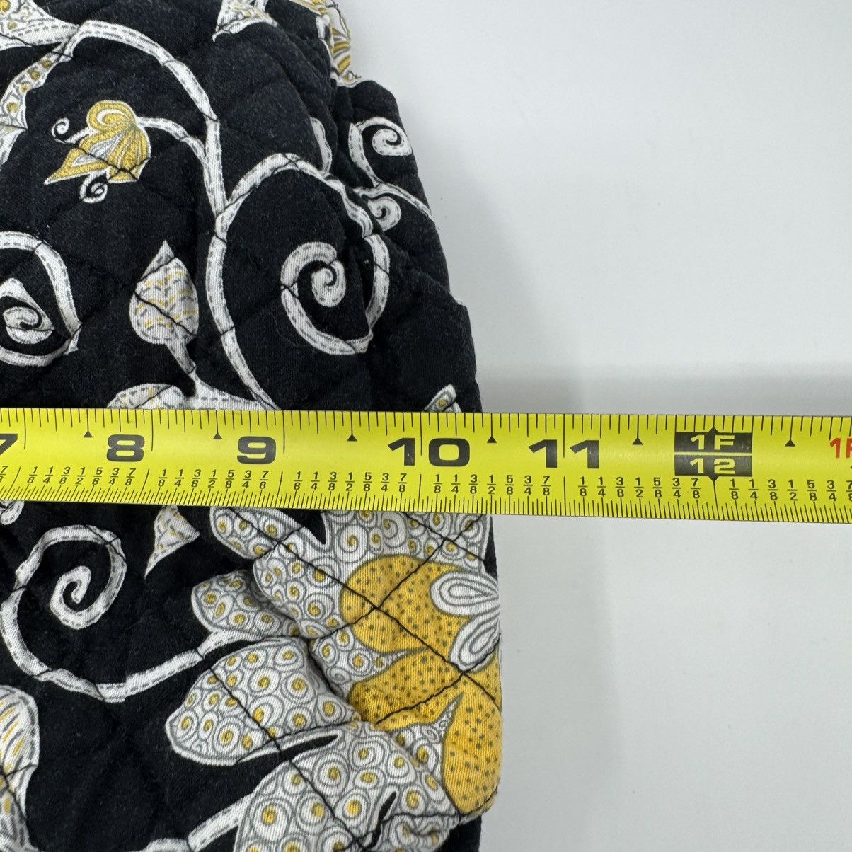Vera Bradley VERA BRADLEY Yellow Bird Morgan Bucket Purse Zip Retired Size ONE SIZE - 21 Thumbnail