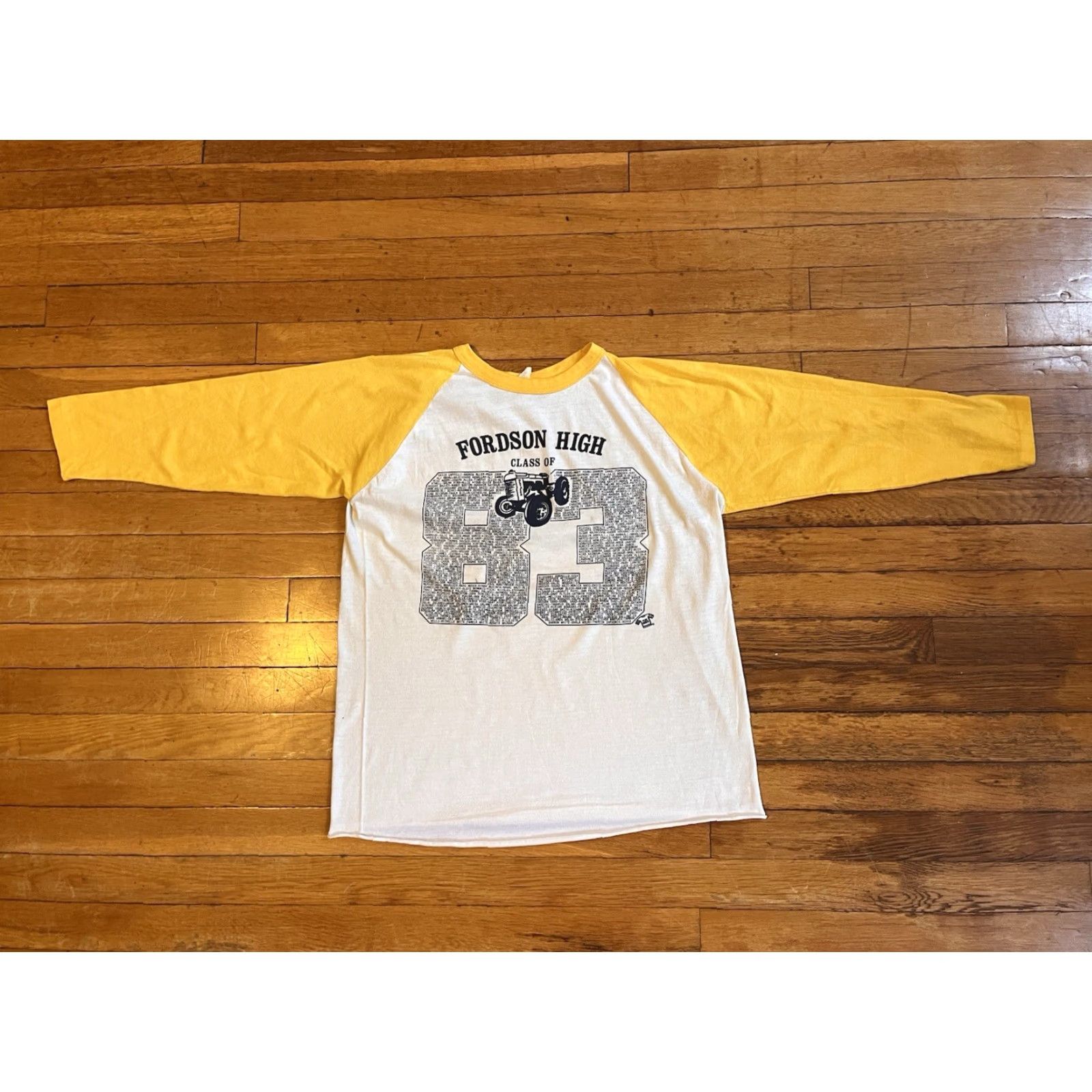 Vintage VINTAGE Bantam Fordson High Tractors Class Of 1983 Shirt Men’s L White Raglan Graphic Print 80s Transportation Boys Mens Size US L / EU 52-54 / 3 - 2 Thumbnail