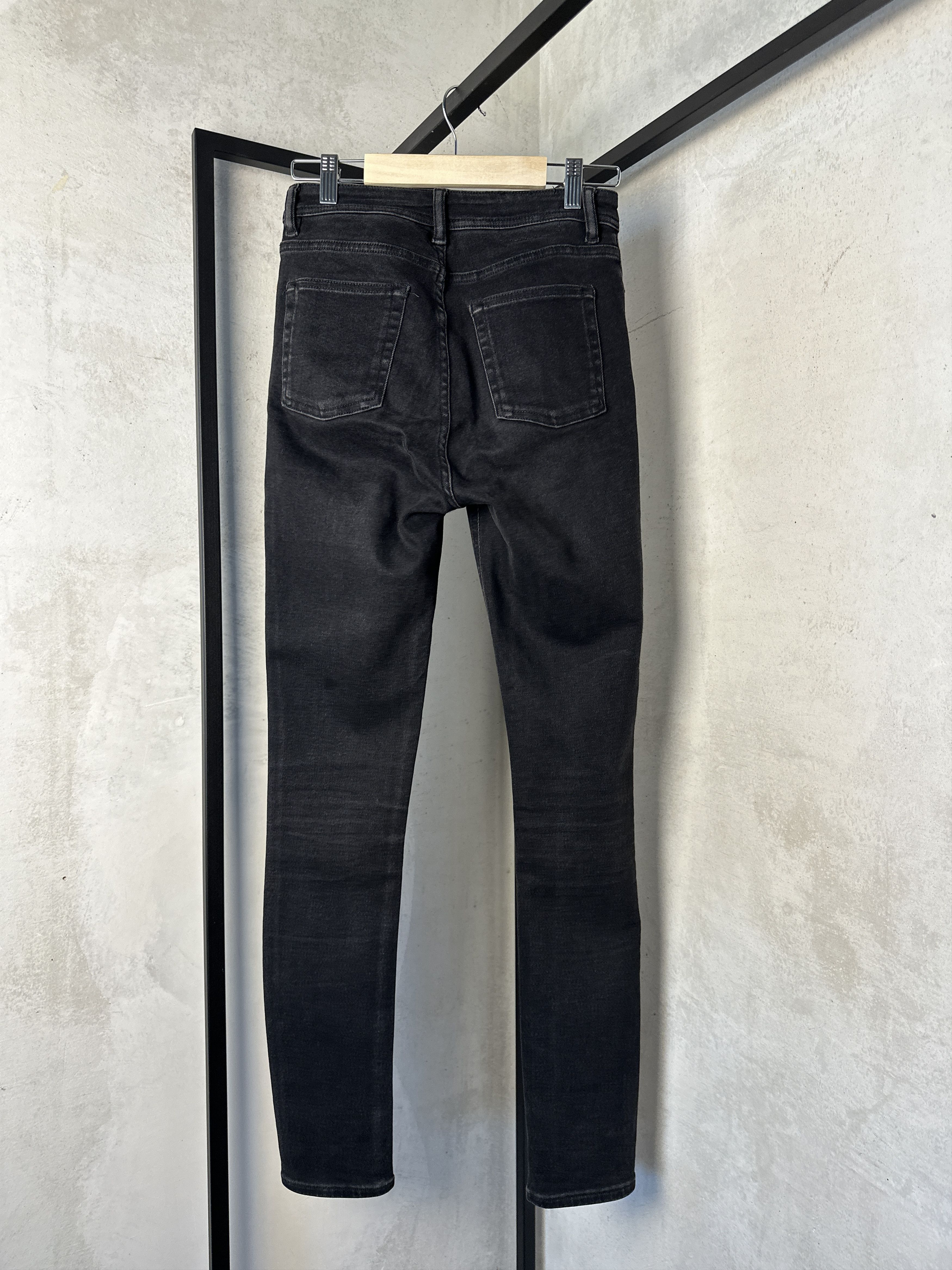 Acne Studios Acne Studios Peg Used Black Jeans Size 26" / US 2 / IT 38 - 7 Thumbnail