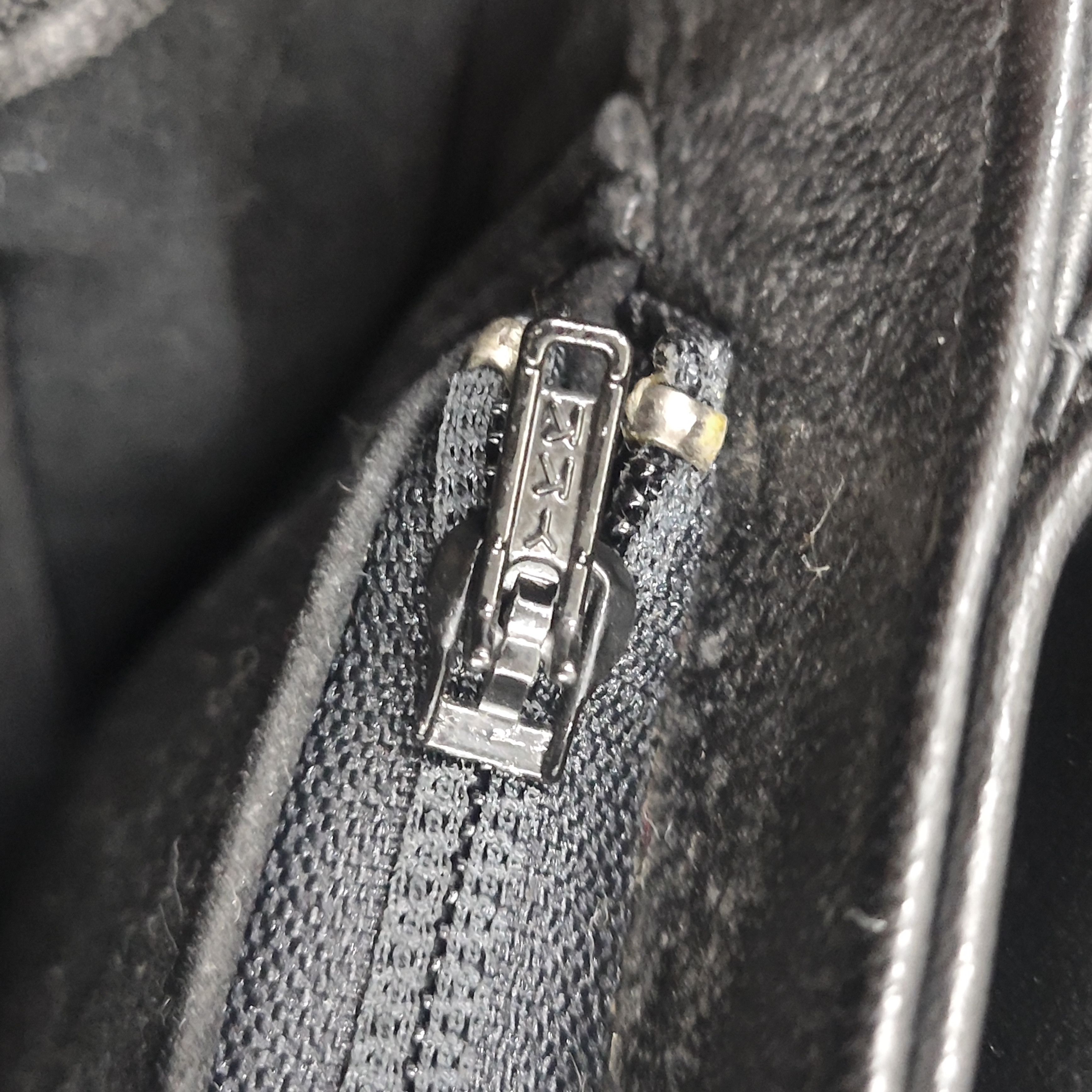 Givenchy × Vintage Vintage Givenchy quilted Lambskin leather Flap crossbody Size ONE SIZE - 7 Thumbnail