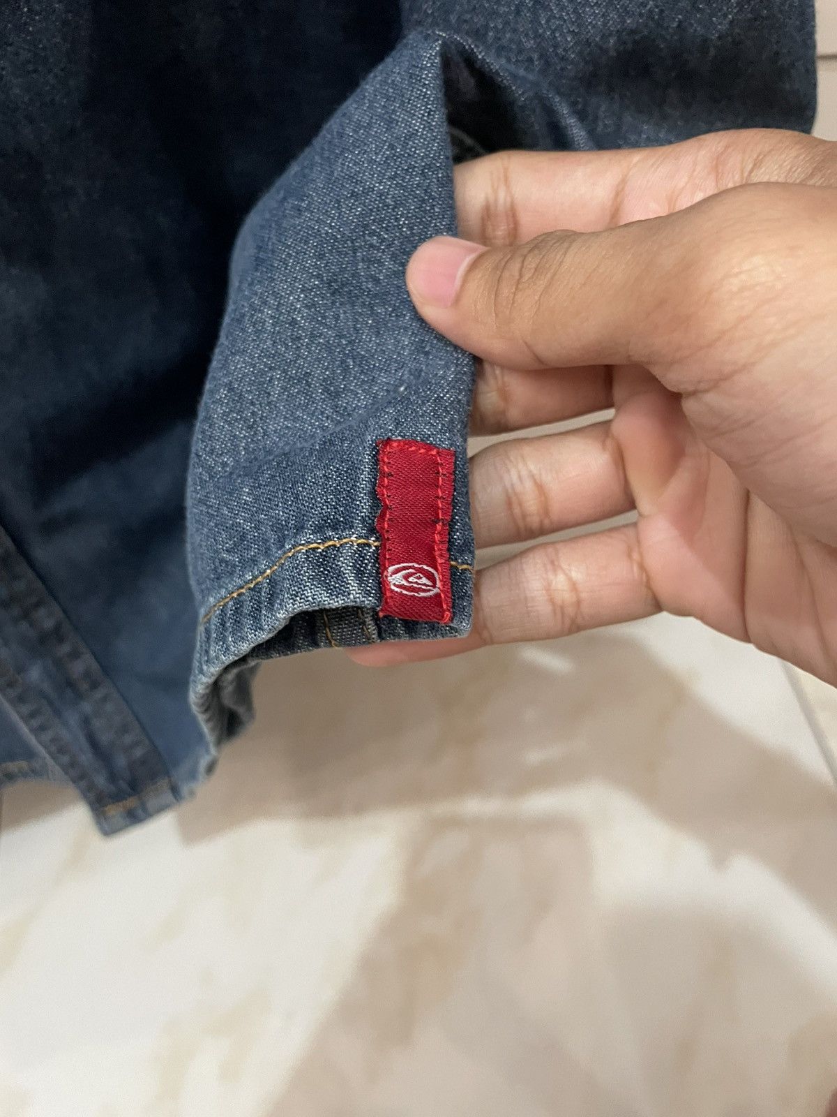 Quiksilver Vintage Quiksilver Y2K Denim with Embroidered Logo Size US L / EU 52-54 / 3 - 6 Thumbnail