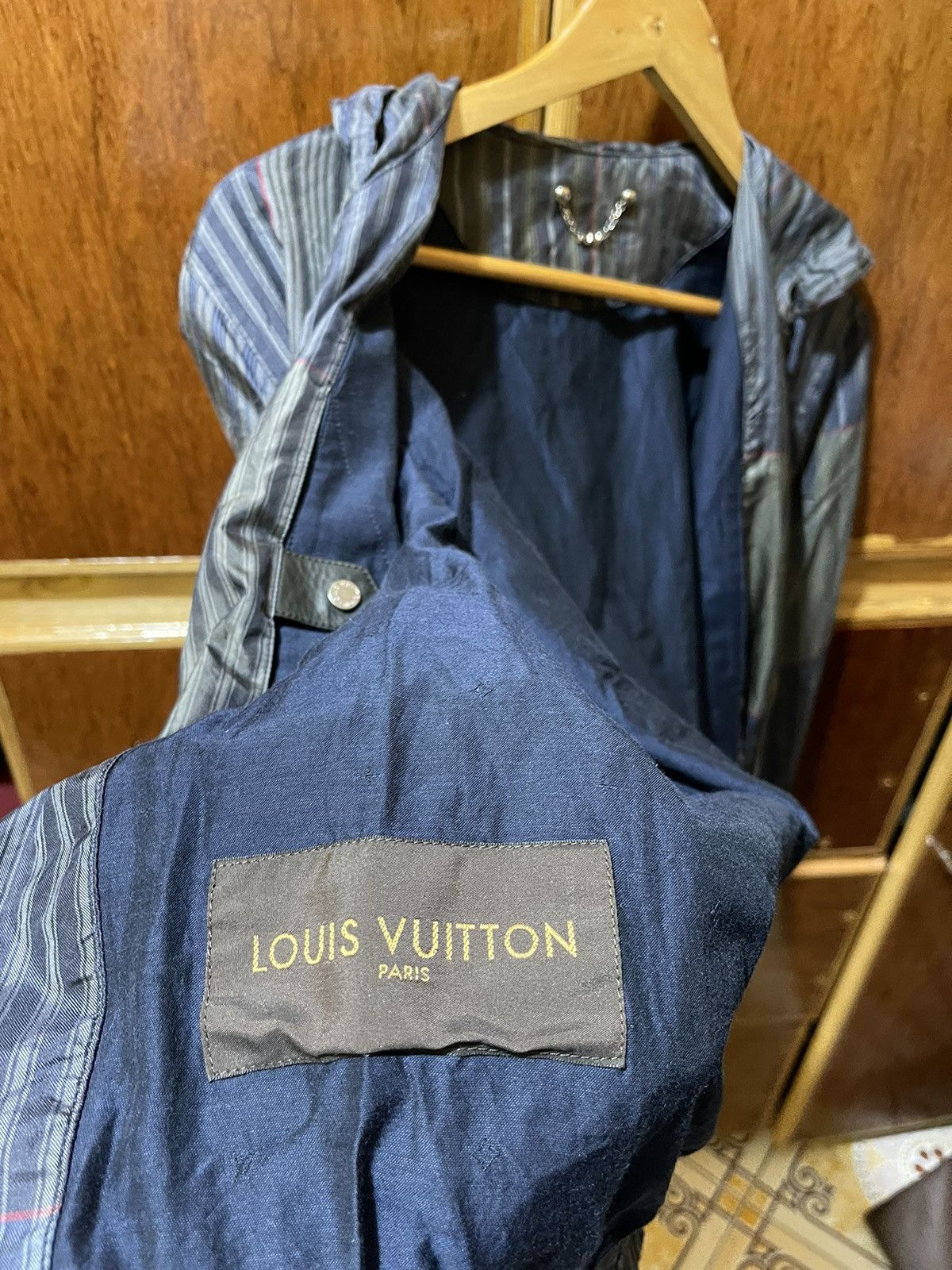 Louis Vuitton Louis Vuitton Size US S / EU 44-46 / 1 - 3 Thumbnail