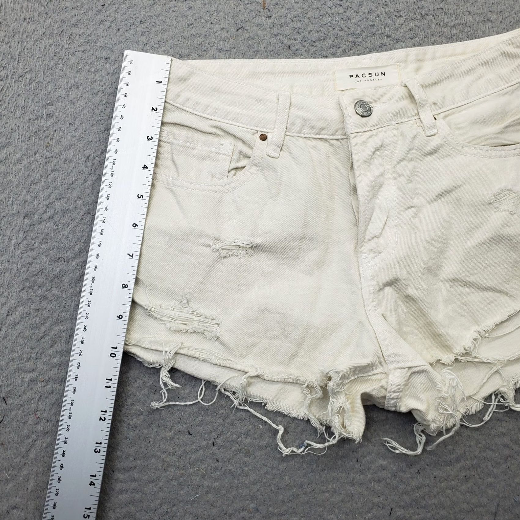 Pacsun PacSun Womens White Denim Light Wash Mid Rise Jean Shorts 25 Shorts 5-Pocket Distressed Cut-Off Summer Beach Walking Mens Womens Girls Size 42" / US 20 - 3 Thumbnail