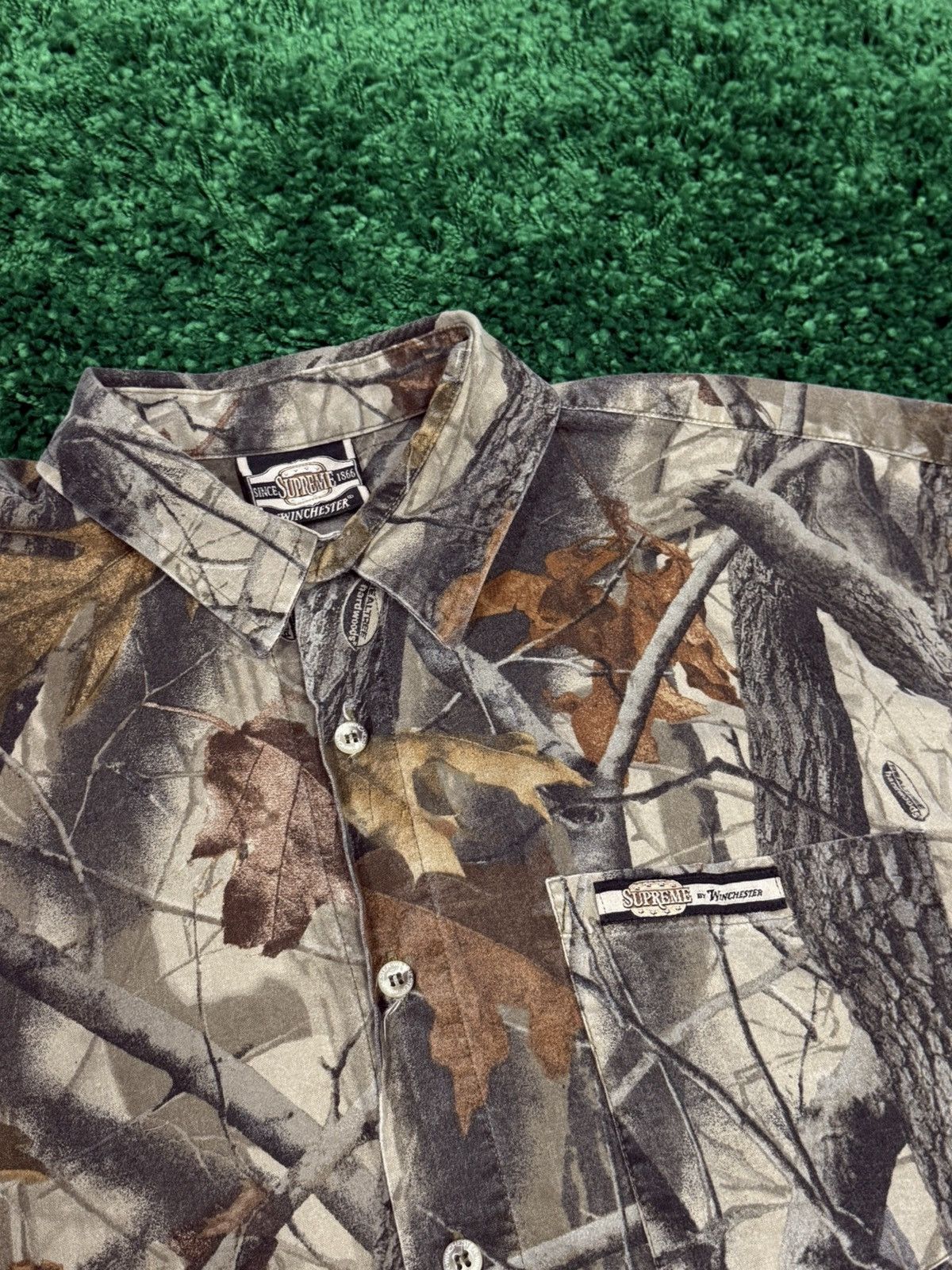 Realtree Realtree Supreme Winchester Camp Hunting Camo Grass Shirt XL Size US XL / EU 56 / 4 - 3 Thumbnail