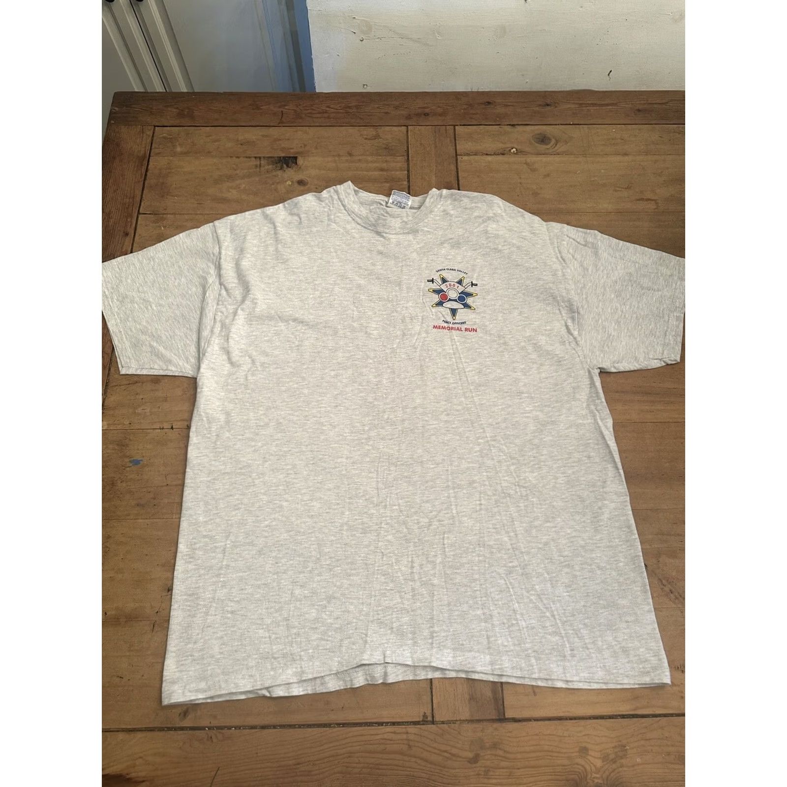 Hanes VINTAGE 2001 Peace Officers Memorial Motorcycle Run Santa Clara, CA T-Shirt 2XL Hanes Gray Shirt Mens Size US XXL / EU 58 / 5 - 2 Thumbnail