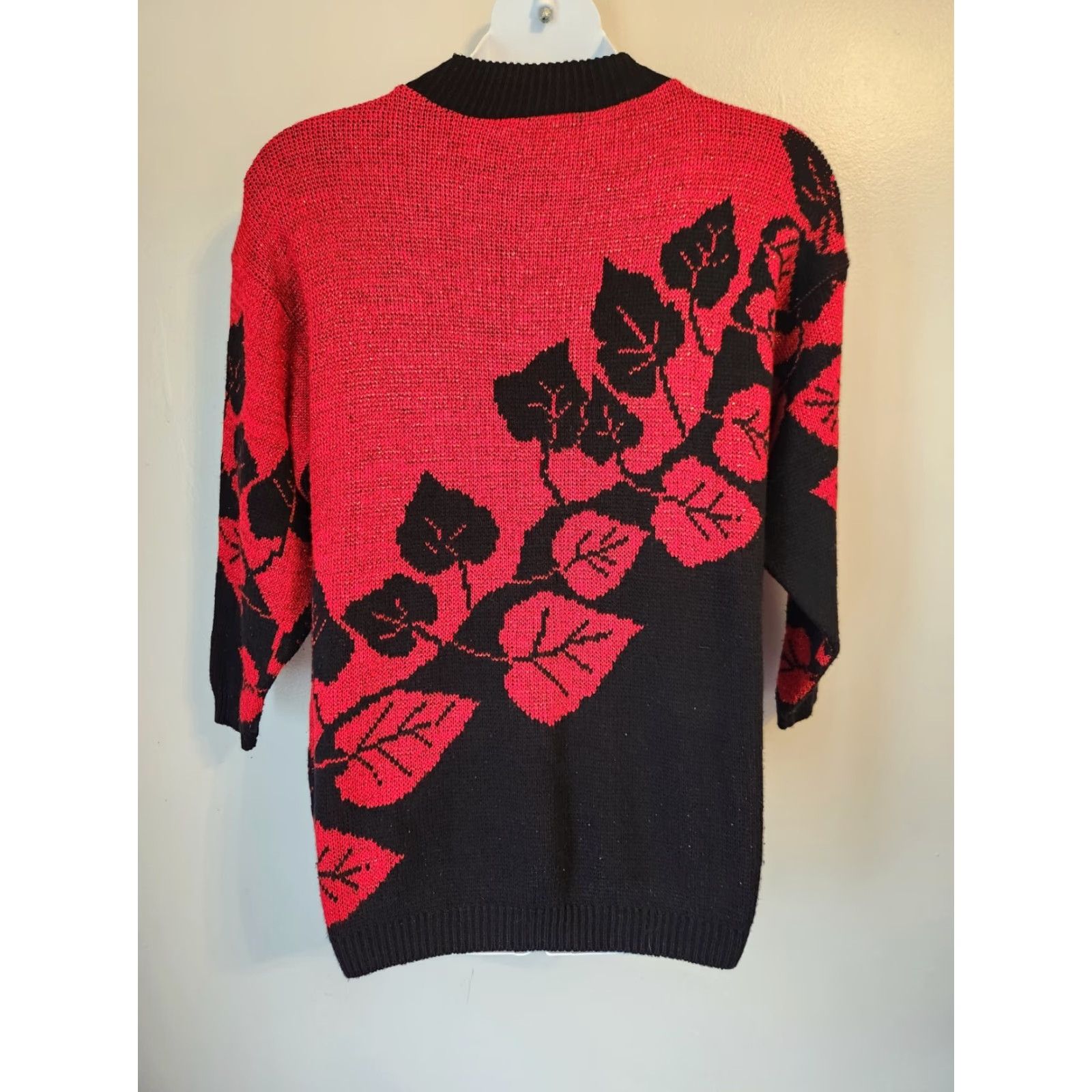 Vintage VINTAGE Arielle Gothic Sweater Shirt XL Black Red Leaf Print 1980s Womens Size XL / US 12-14 / IT 48-50 - 4 Thumbnail