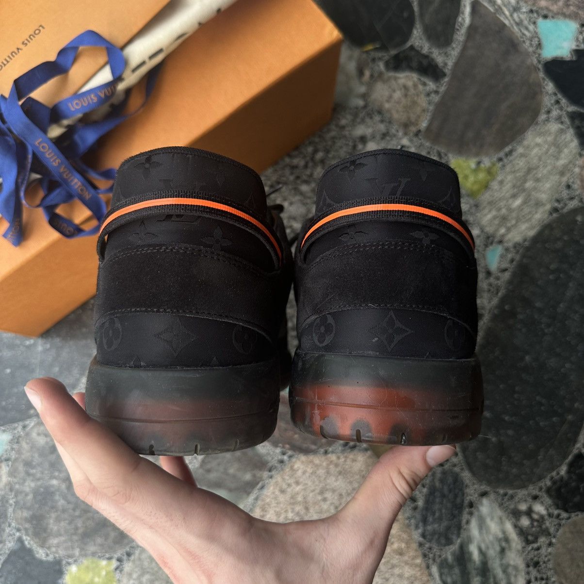 Louis Vuitton Louis Vuitton Lucien Clarke «a view» sneaker Size US 11 / EU 44 - 11 Thumbnail