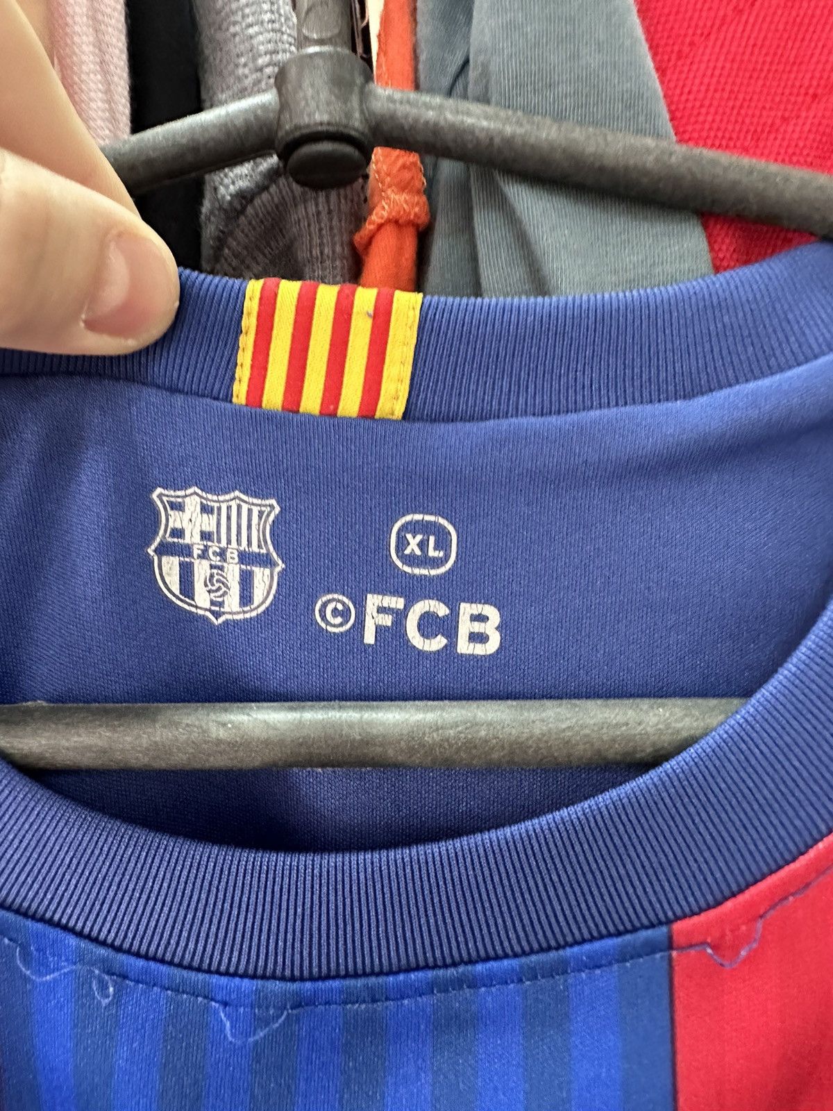 Vintage Vintage Barcelona Neymar 11 soccer jersey size L Size US L / EU 52-54 / 3 - 4 Thumbnail