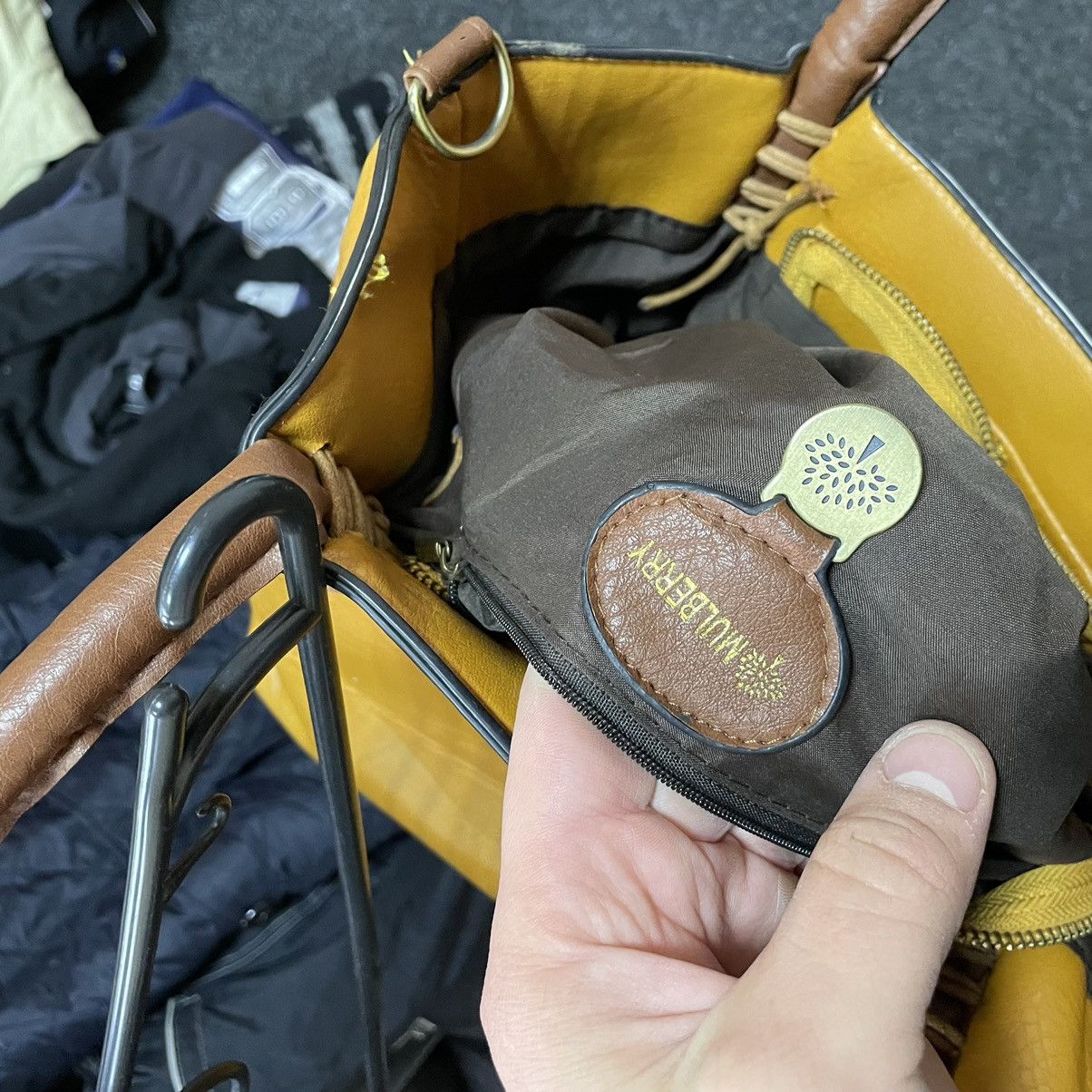 Leather × Mulberry Vintage Mulberry beautiful leather bag Luxury old money merc Size ONE SIZE - 9 Thumbnail