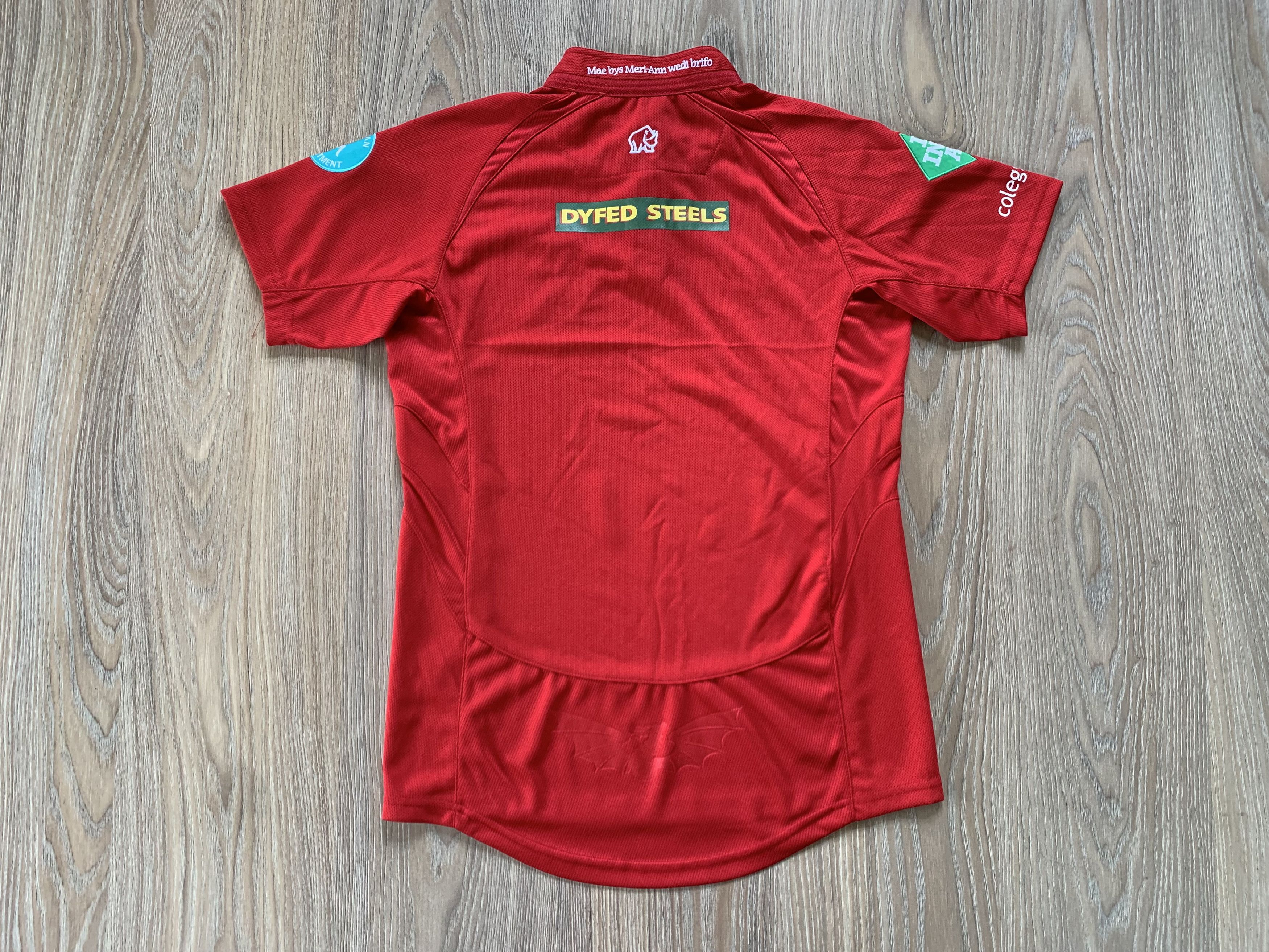 Sports Specialties Youth Rhino Pure Llanelli Scarlets Embroidered Rugby Jersey Size US XXS / EU 40 - 3 Thumbnail