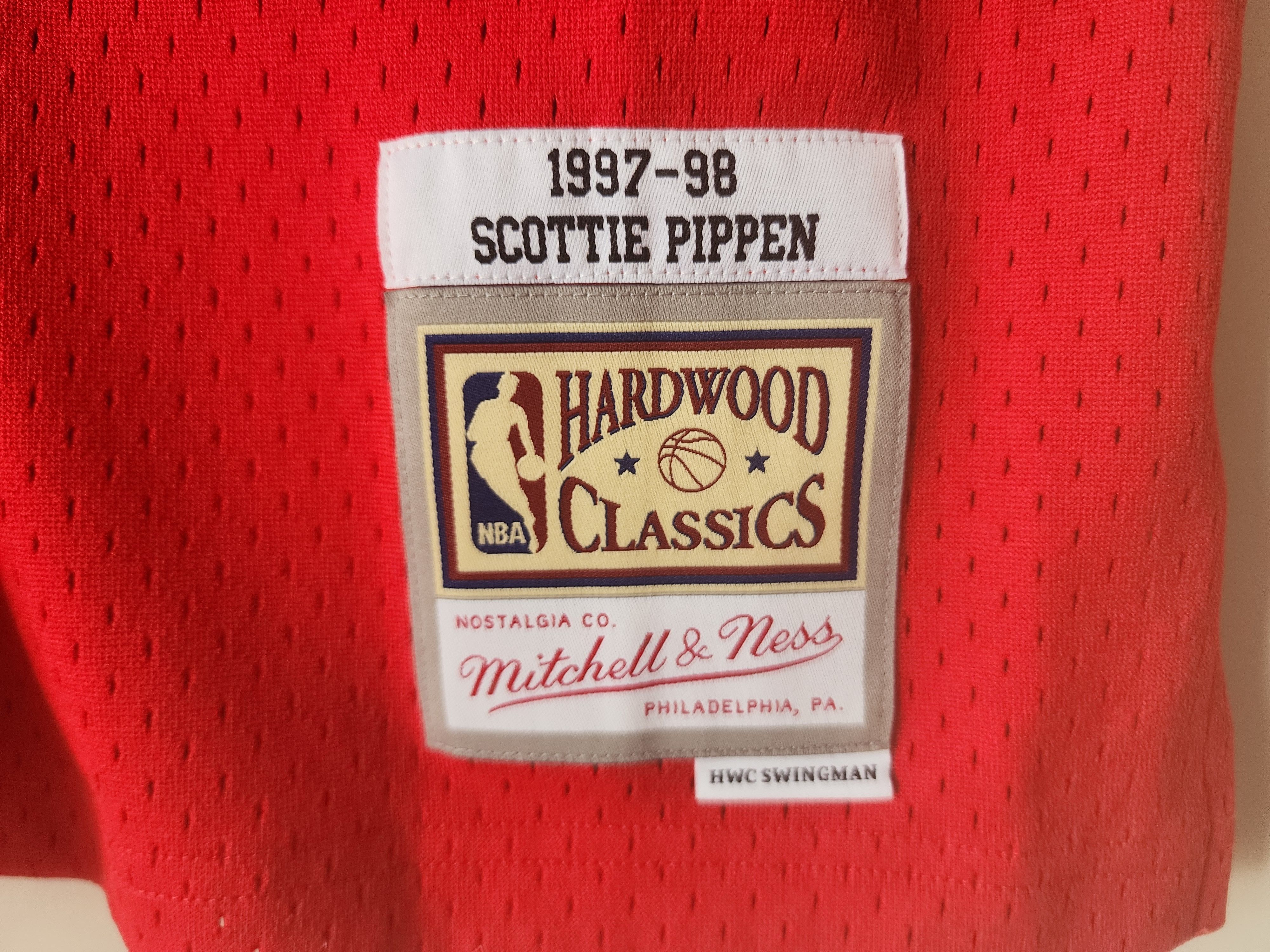 Mitchell & Ness Scottie Pippen Bulls '97-'98 Mitchell & Ness NBA Jersey Size US M / EU 48-50 / 2 - 4 Thumbnail