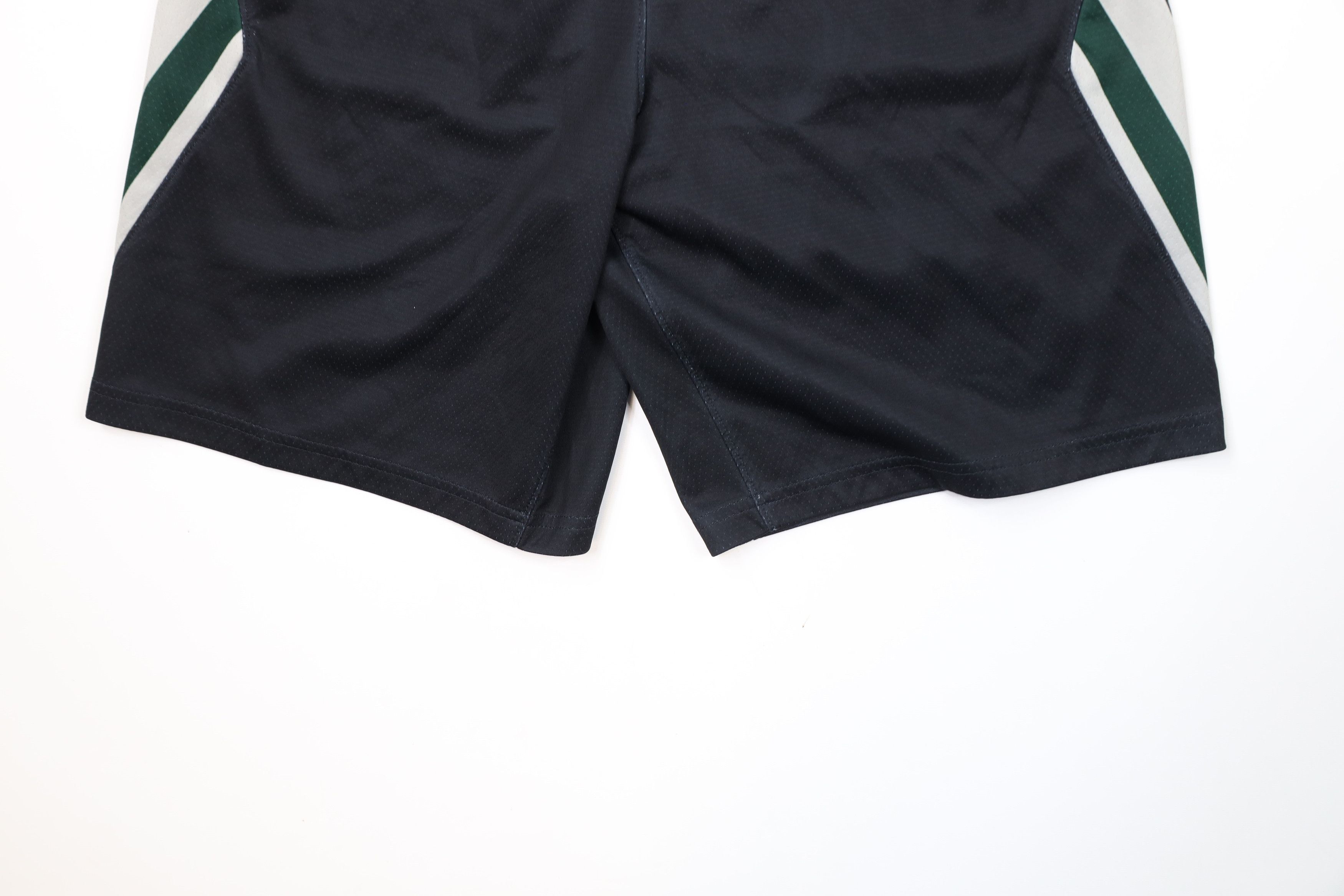 Nike × Vintage Nike Michigan State University Basketball Shorts Gamer Size US 32 / EU 48 - 14 Thumbnail