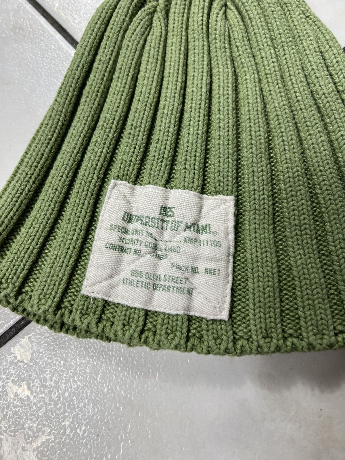 Nike Vintage Nike knitted cotton beanie hat university of Miami Size ONE SIZE - 4 Thumbnail