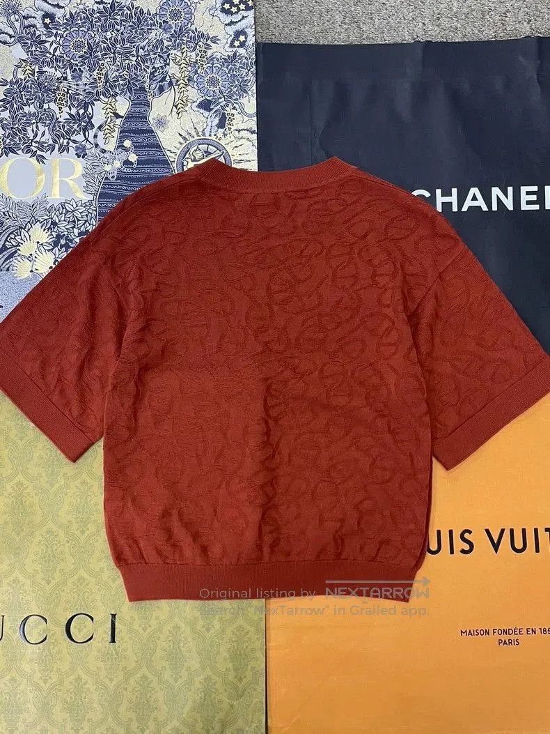 Hermes Hermes Red Pig Nose Print Short Sleeve Top. Size US M / EU 48-50 / 2 - 3 Thumbnail