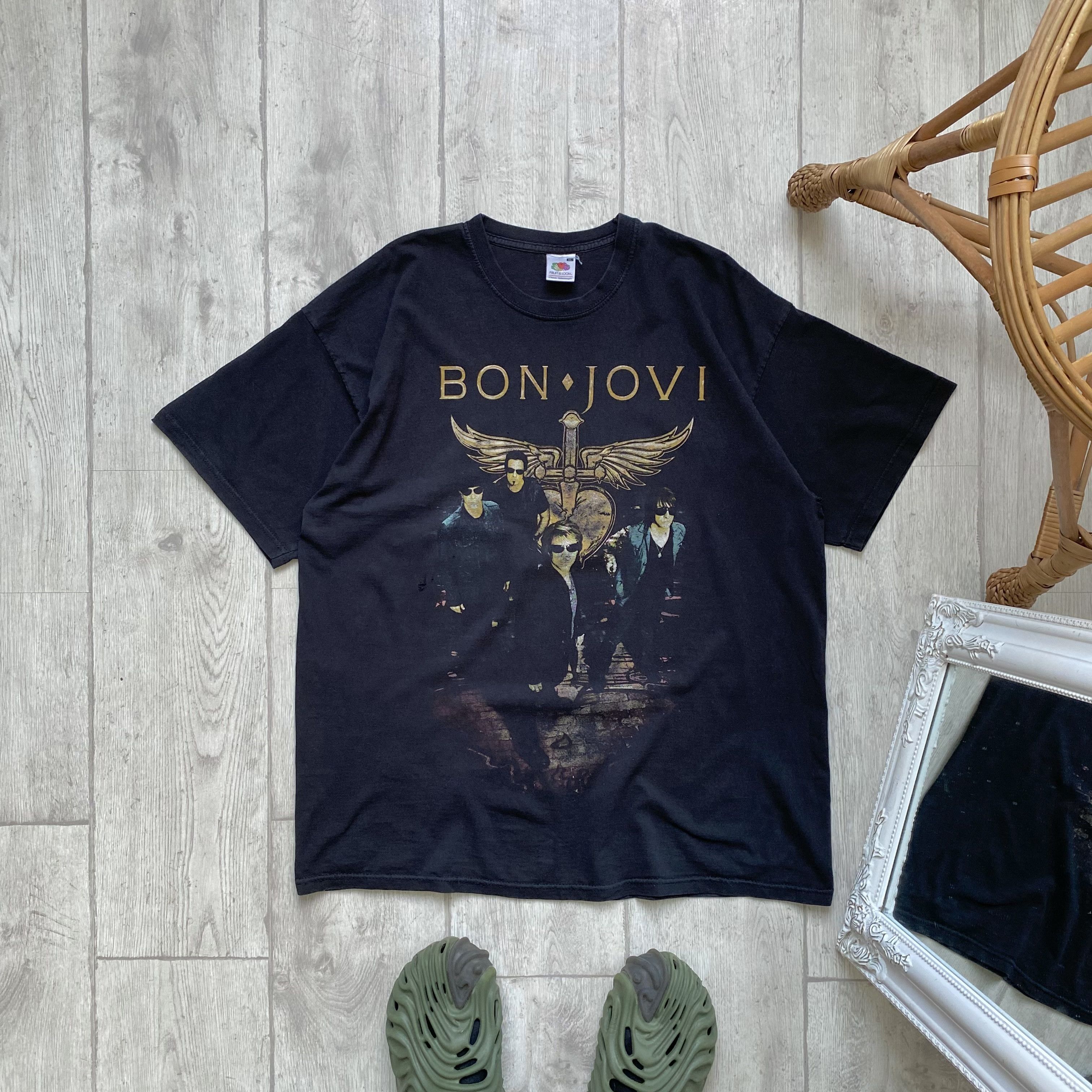 Bon Jovi 🎸 Vintage Bon Jovi Tour tee Y2K distressed rock band Size US L / EU 52-54 / 3 - 1 Thumbnail