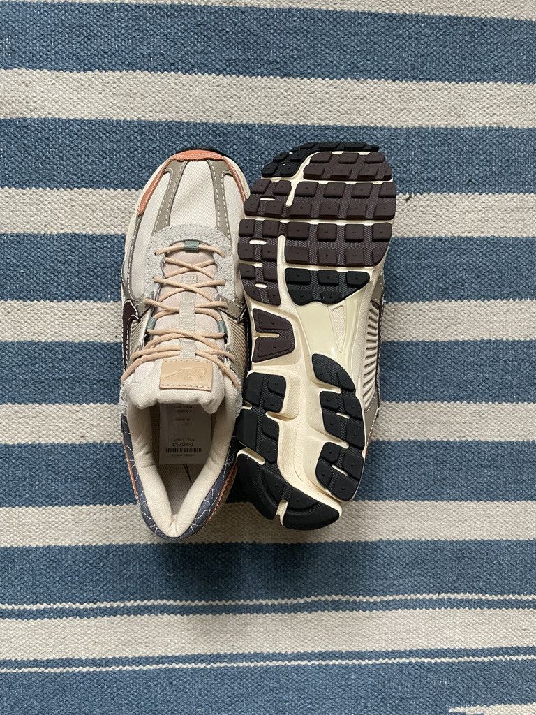 Nike NIKE ZOOM VOMERO 5 Sneakers Size US 10 / EU 43 - 2 Thumbnail