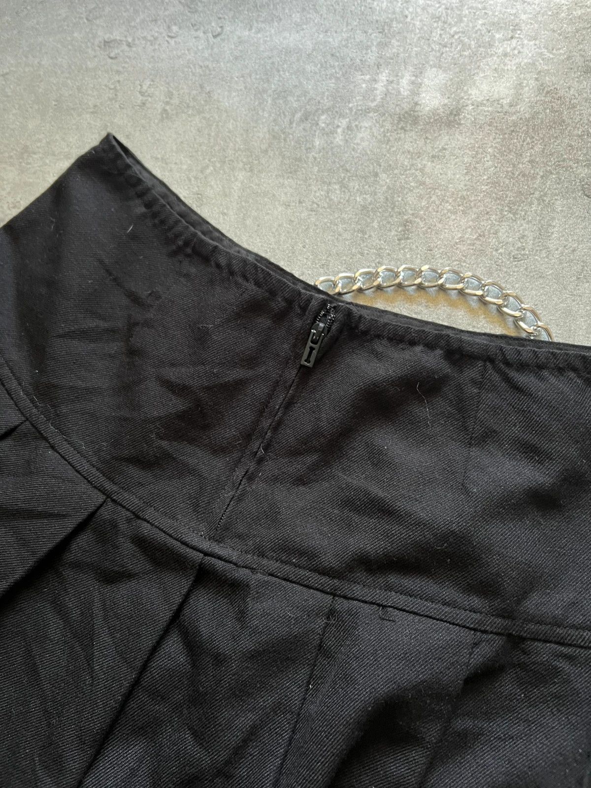 Vintage Royal Bones By Tripp Chain Pleated avant garde goth Skirt Size 34" / US 12 / IT 48 - 5 Thumbnail