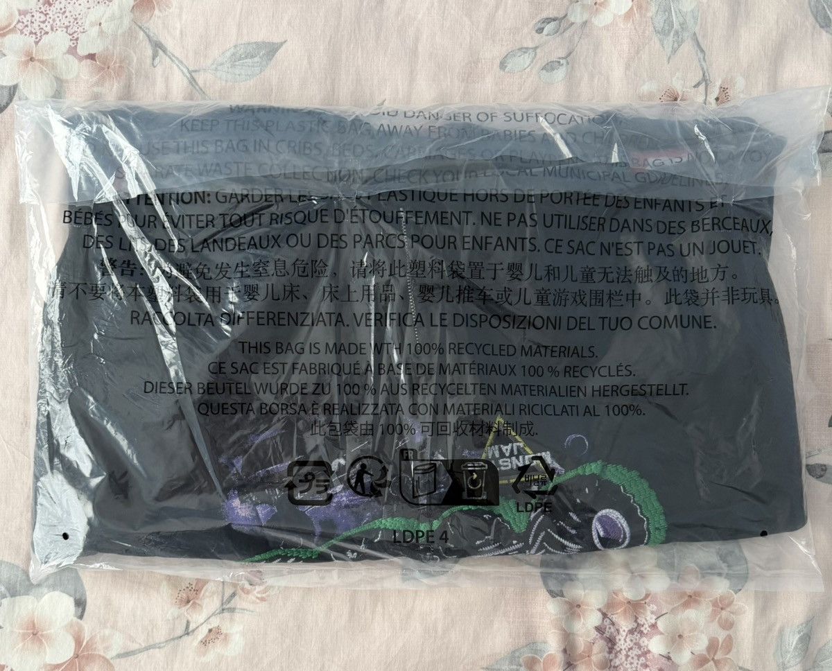Supreme Supreme Monster Jam Grave Digger Zip Up Hooded Sweatshirt Size US L / EU 52-54 / 3 - 2 Thumbnail