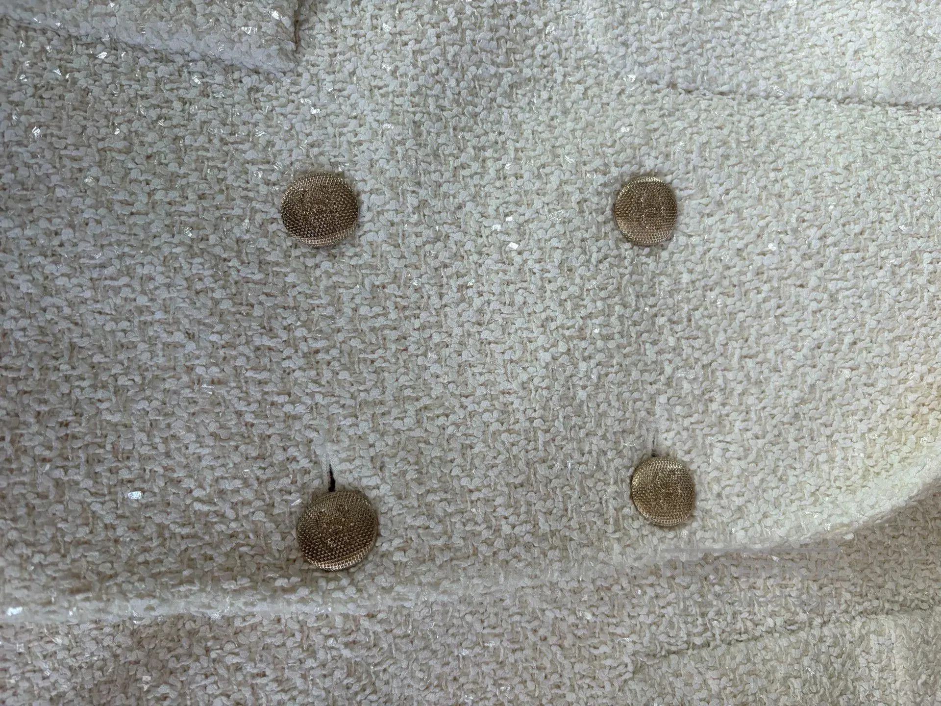 Chanel Chanel White Tweed Mid-Length Coat. Size US XS / EU 42 / 0 - 3 Thumbnail