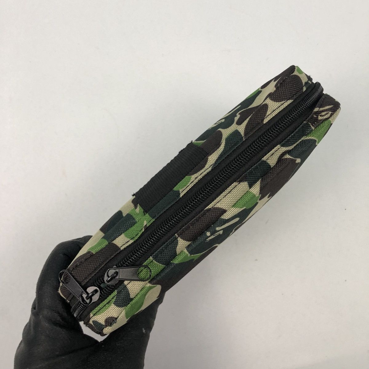 Bape A BATHING APE MEGAZINE BAPE TOILETRIES BAG Size ONE SIZE - 6 Thumbnail