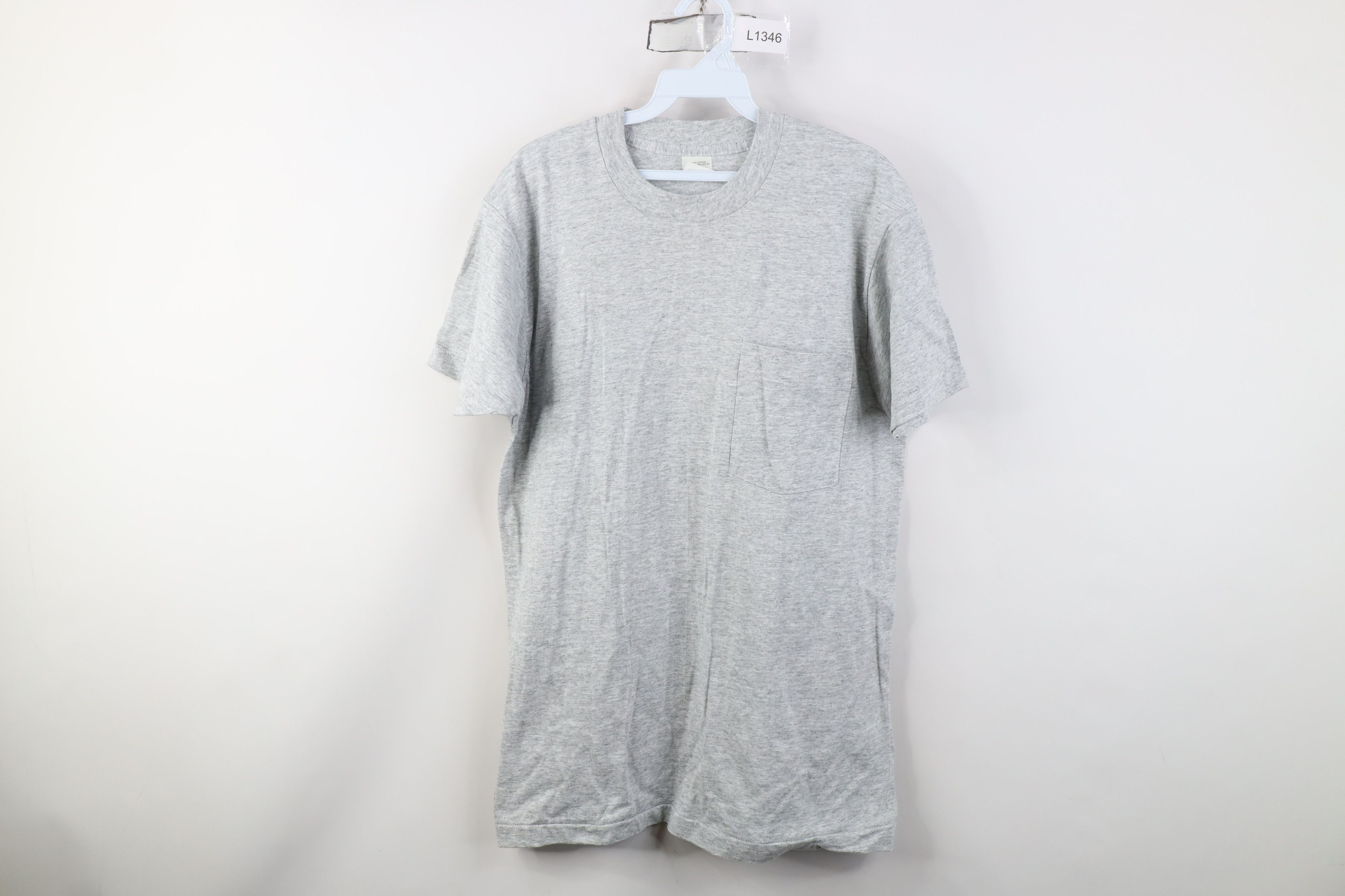 Vintage Vintage 90s Streetwear Short Sleeve Pocket T-Shirt Gray USA Size US L / EU 52-54 / 3 - 1 Thumbnail