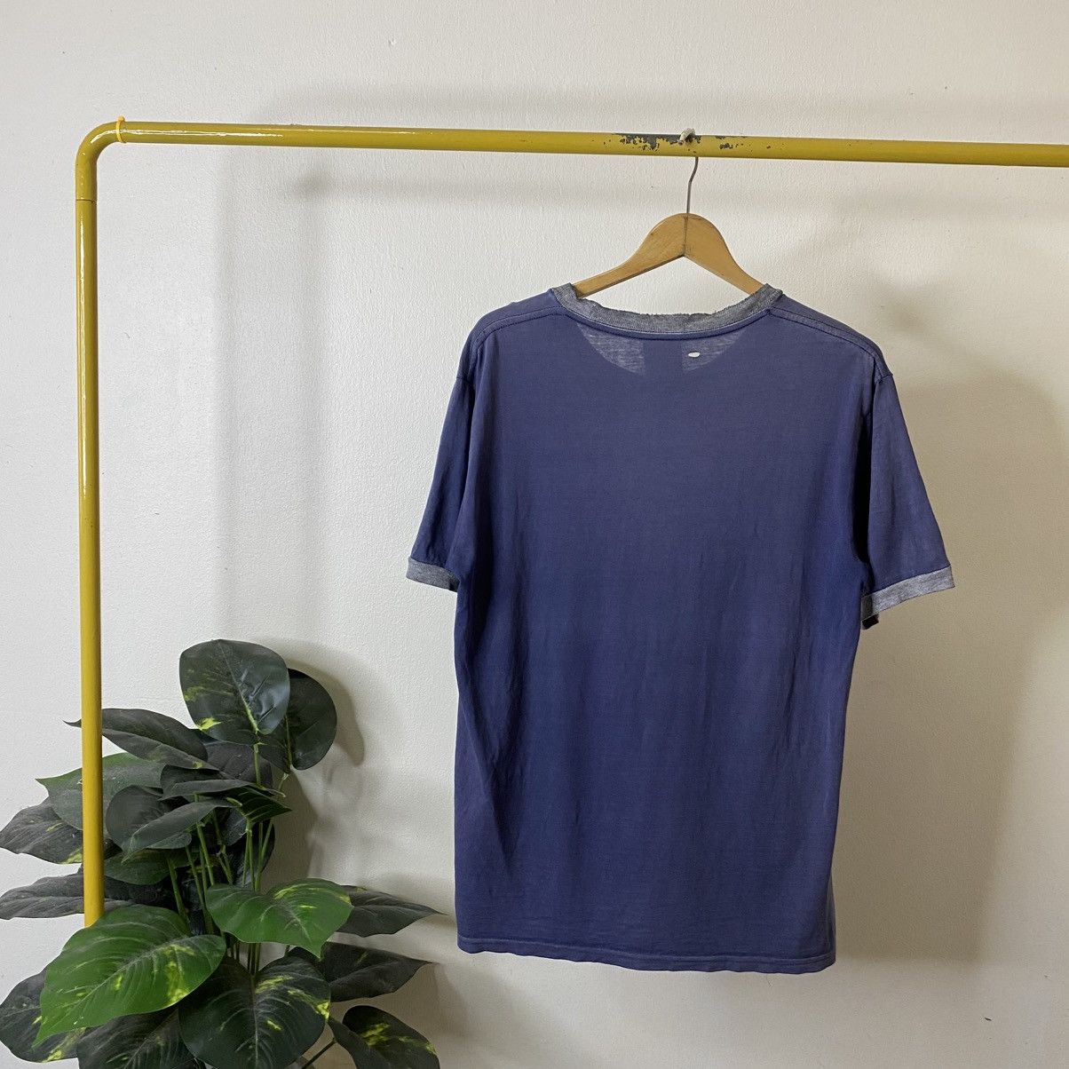 Nike Vintage 90s Nike Essential Distresses Sunfaded Ringer Tee Size US M / EU 48-50 / 2 - 9 Thumbnail