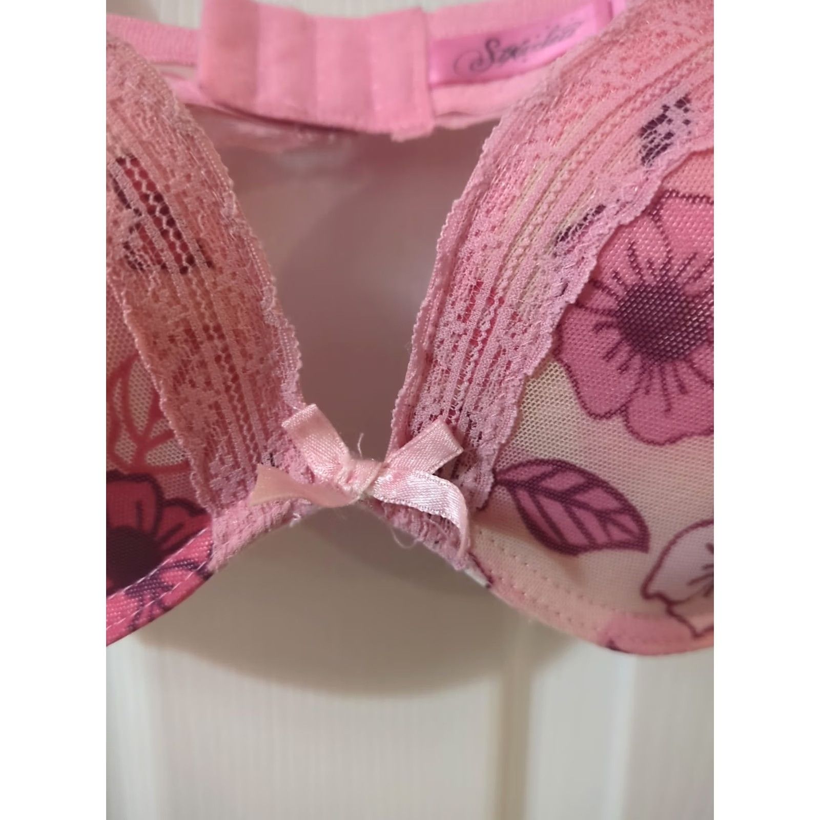Vintage VINTAGE Starlett Pink Floral Bra 34B Lightly Padded Lace Women's Size ONE SIZE - 5 Thumbnail