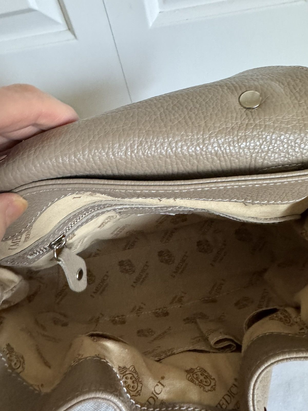 I MEDICI Firenze Beige Leather Shoulder Bag/Backpack NWOT