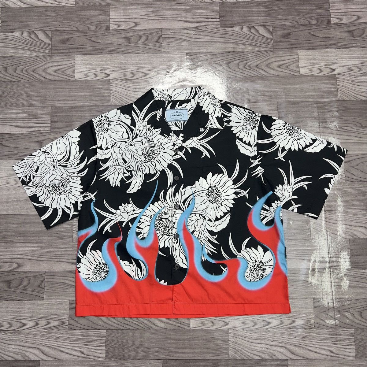 Prada Prada SS18 Dahlia Flames Poplin Shirt Size US L / EU 52-54 / 3 - 1 Thumbnail