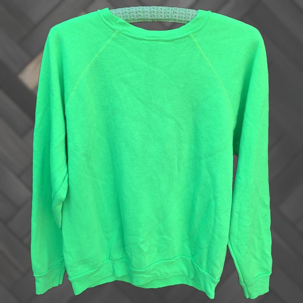 Vintage VINTAGE Sneakers Sweatshirt Raglan 80s 1980s Green Graphic Print Men M Cold Weather Pullover Shirt/Sweatshirt Size US M / EU 48-50 / 2 - 1 Thumbnail