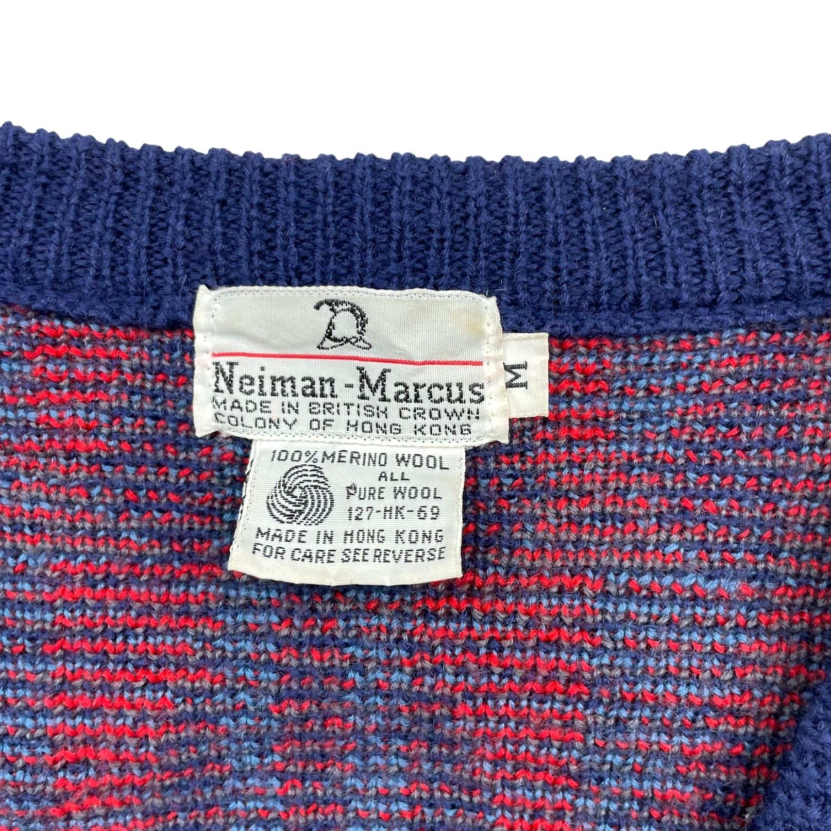 Neiman Marcus VINTAGE Neiman Marcus Men's Sweater Geometric Wool V-Neck Pullover Blue Gray Red Medium Size US M / EU 48-50 / 2 - 3 Thumbnail