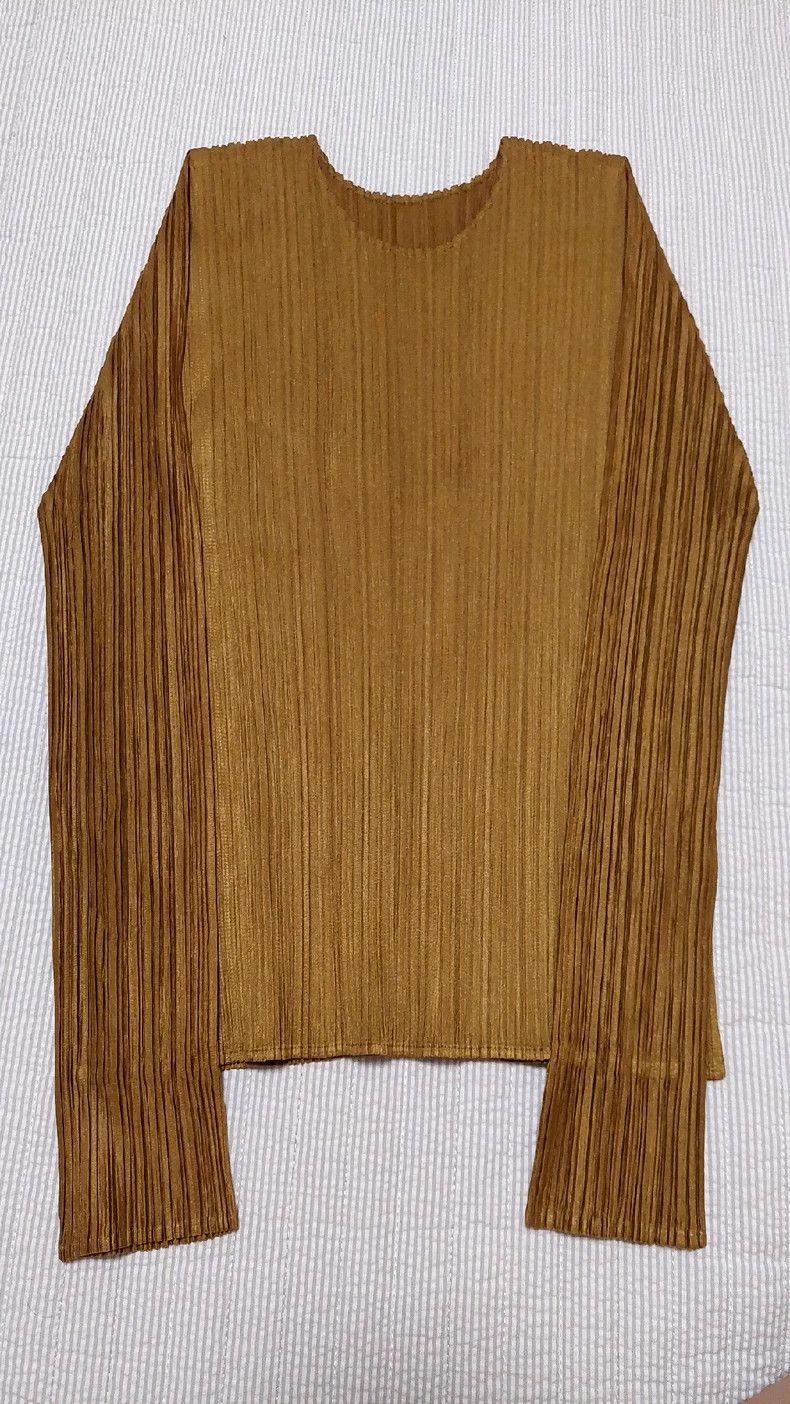 Issey Miyake size:3 Brown pleated top