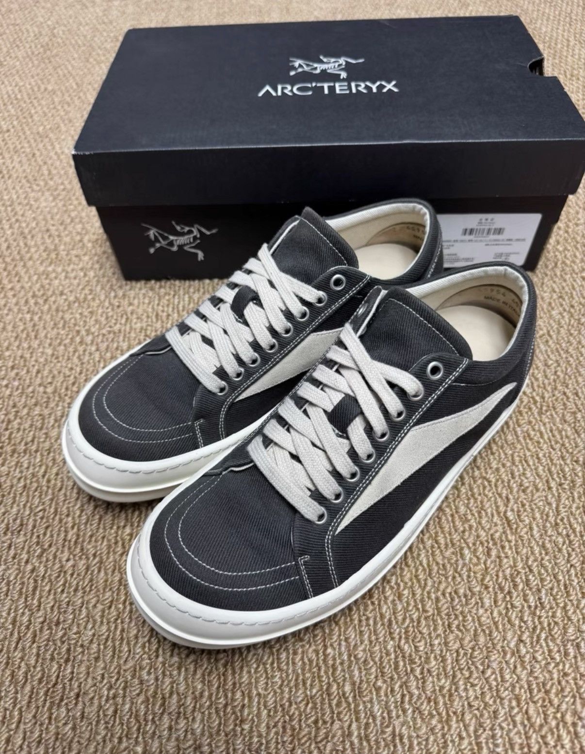 Rick Owens Rick Owens DRKSHDW Low Top Canvas Sneakers K37 Size US 7.5 / EU 40-41 - 2 Thumbnail