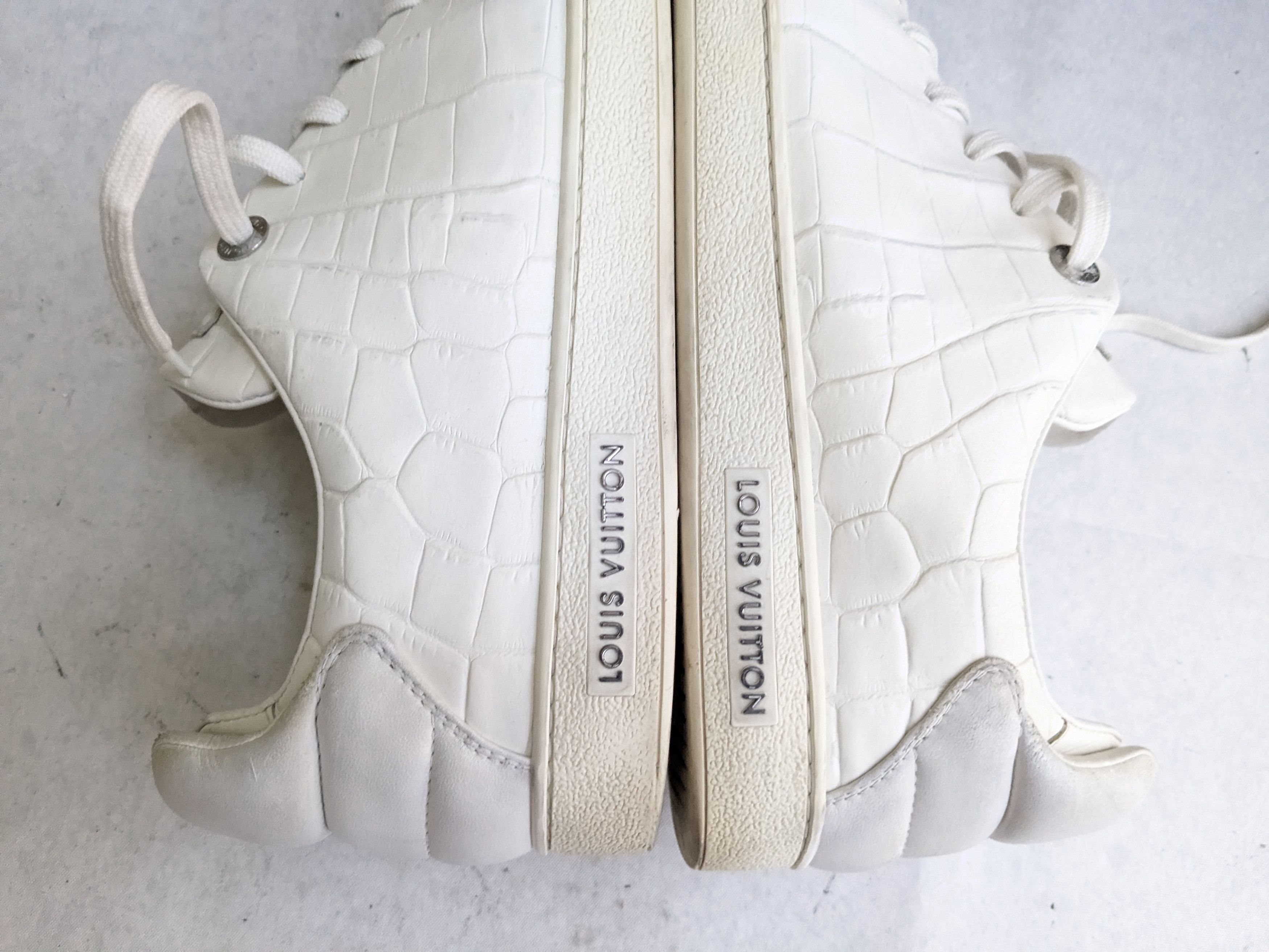 Louis Vuitton Louis Vuitton Frontrow Sneakers White 9 Croc Low Tops Size US 9 / EU 42 - 9 Thumbnail