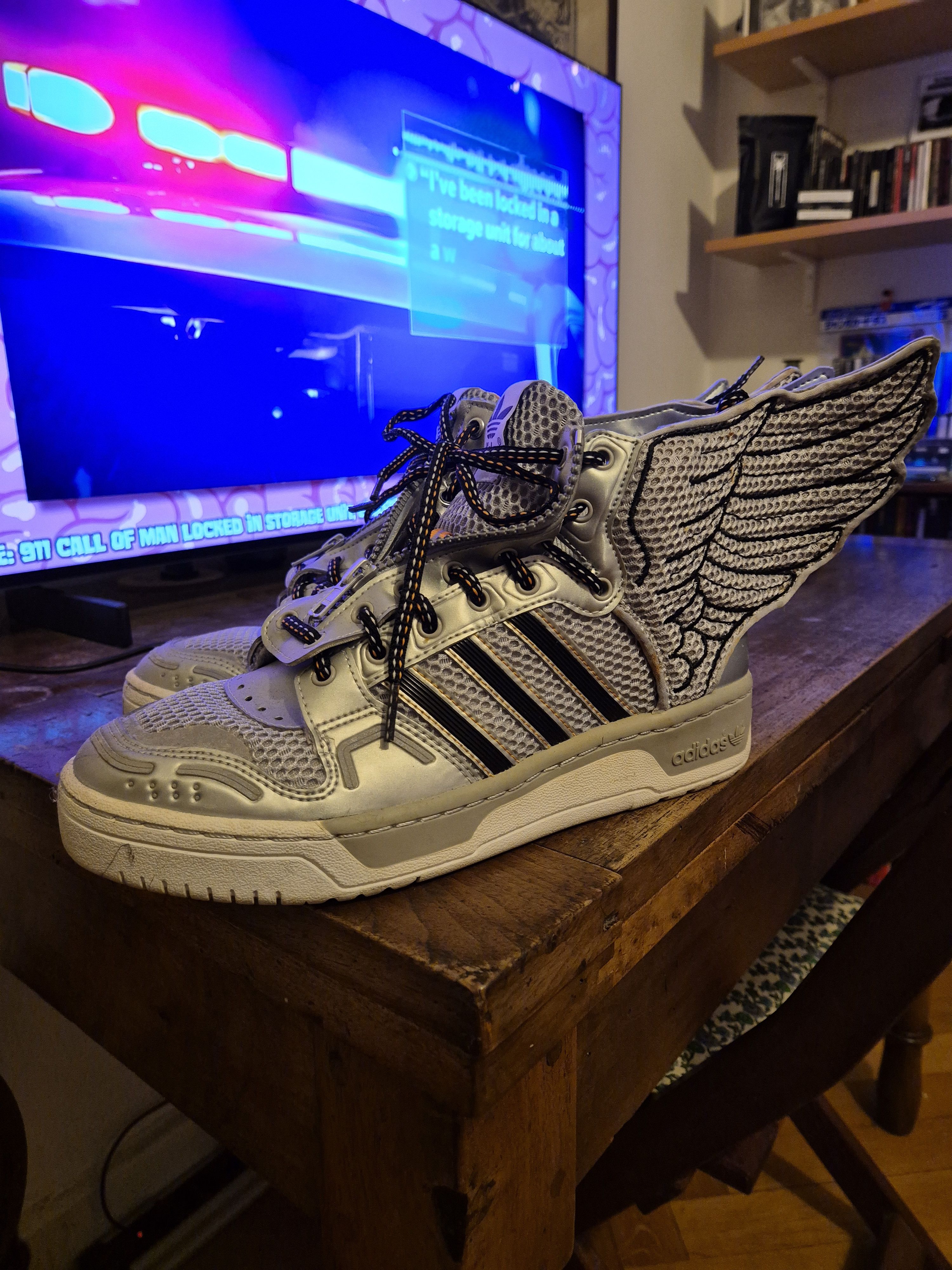 Adidas × Jeremy Scott Jeremy Scott Silver Wings 2.0 Size US 8 / EU 41 - 1 Thumbnail
