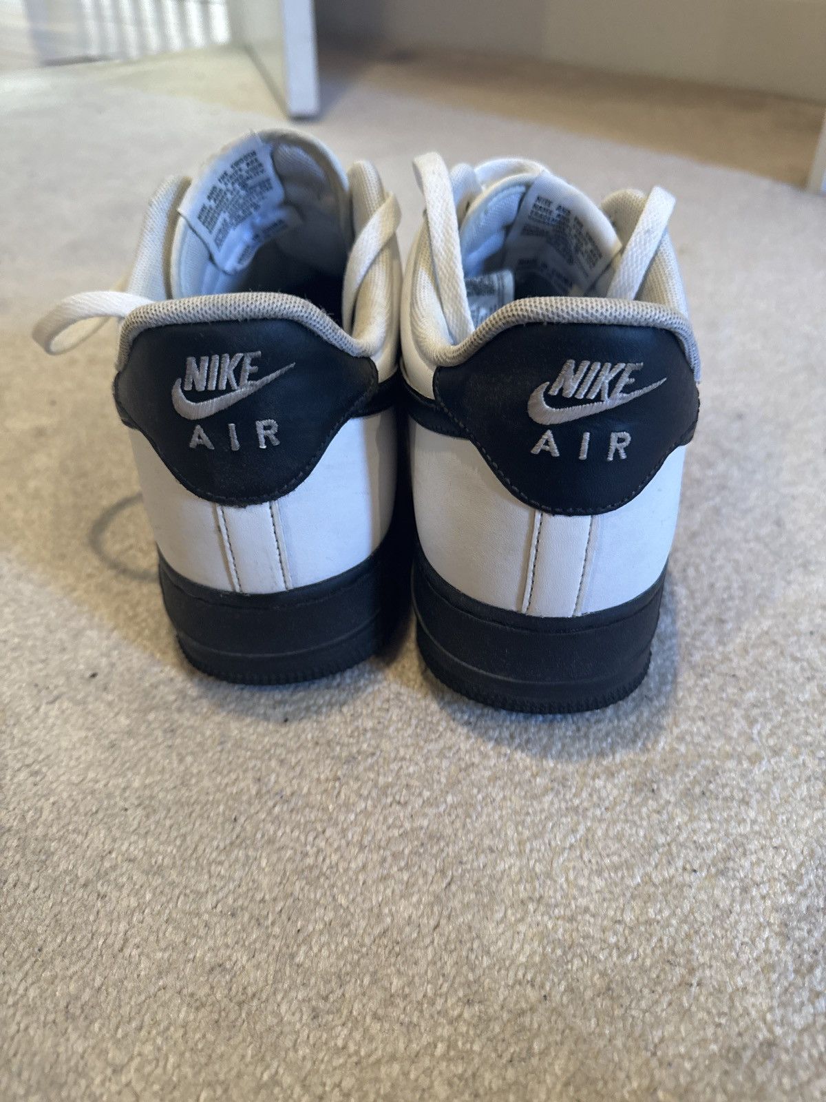 Nike Nike Air Force One White Black Size US 12 / EU 45 - 5 Thumbnail