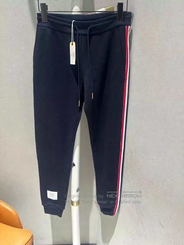 Thom Browne THOM BROWNE Women's Sweatpants Size 38. Size US 38 / EU 54 - 1 Thumbnail