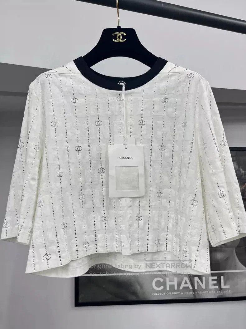 Chanel Chanel 23C White Crystal Collar T-shirt. Size US XS / EU 42 / 0 - 1 Thumbnail