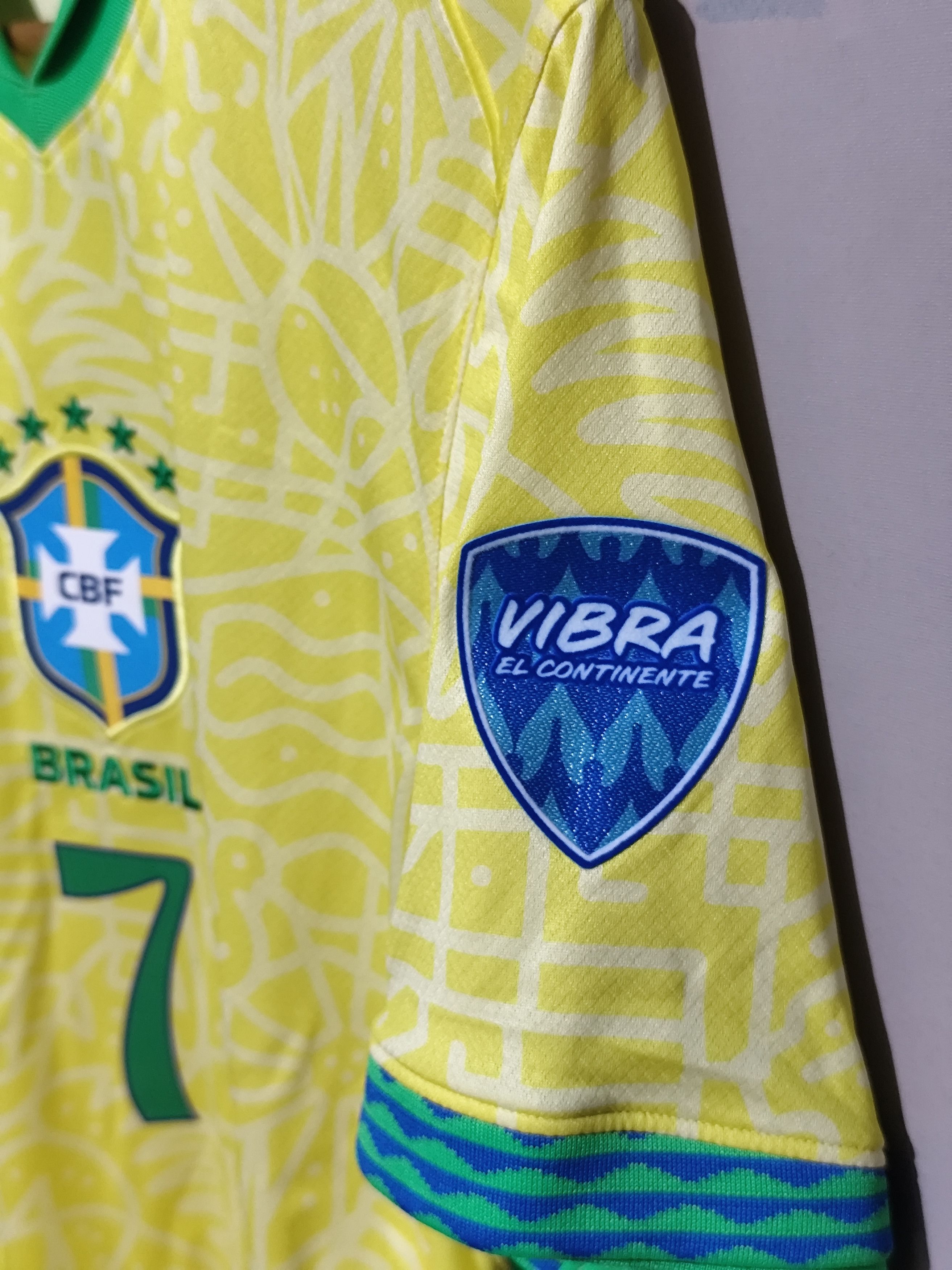 Nike Nike x #7 Vini Jr. Brazil Home 2024 Home Jersey Size US M / EU 48-50 / 2 - 12 Thumbnail