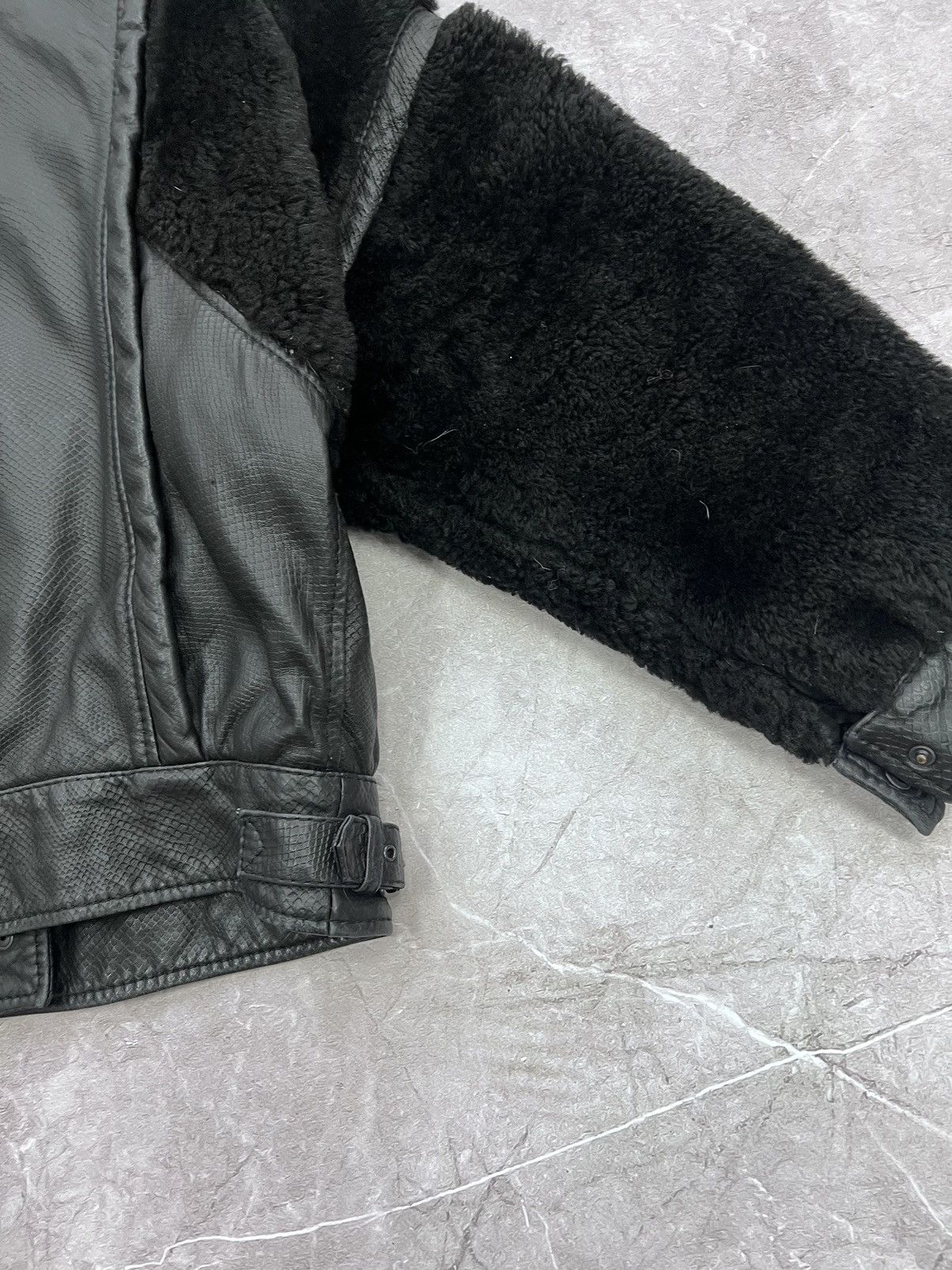 Japanese Brand × Vintage Vintage B3 Style Military Aeroforce Shearling Leather Jacket Size US S / EU 44-46 / 1 - 11 Thumbnail