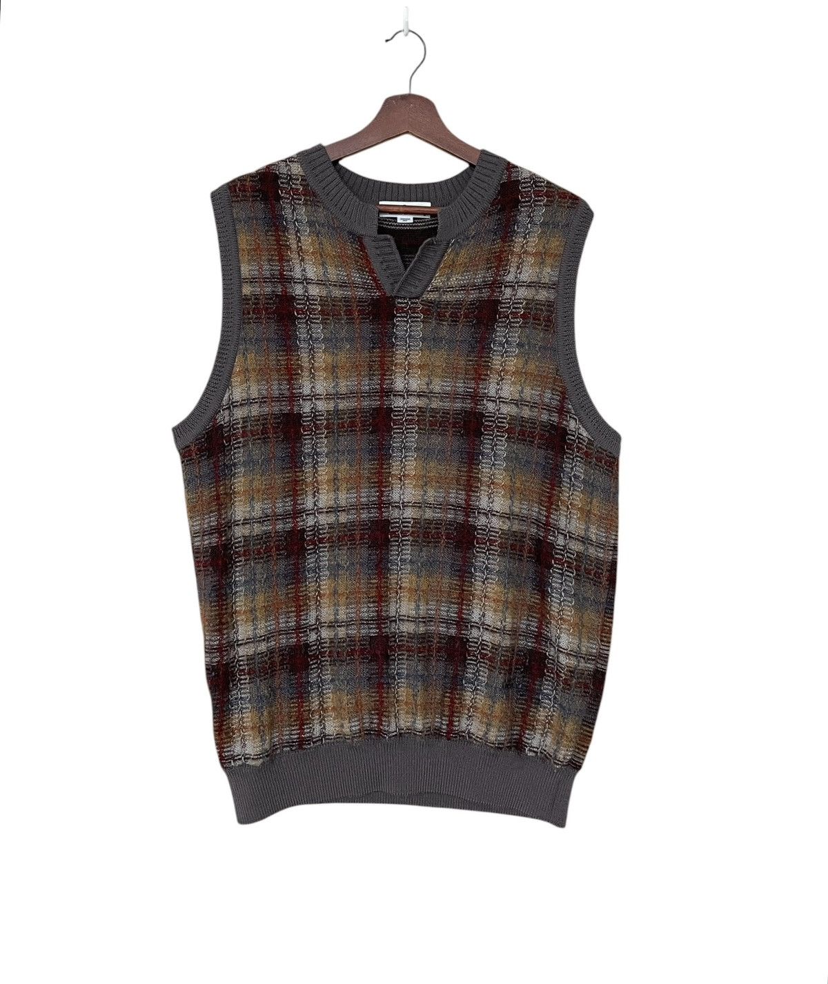 Vintage Vintage Brand Aramis Aoudima Mohair Knitwear Vest 1990s Size US L / EU 52-54 / 3 - 1 Thumbnail