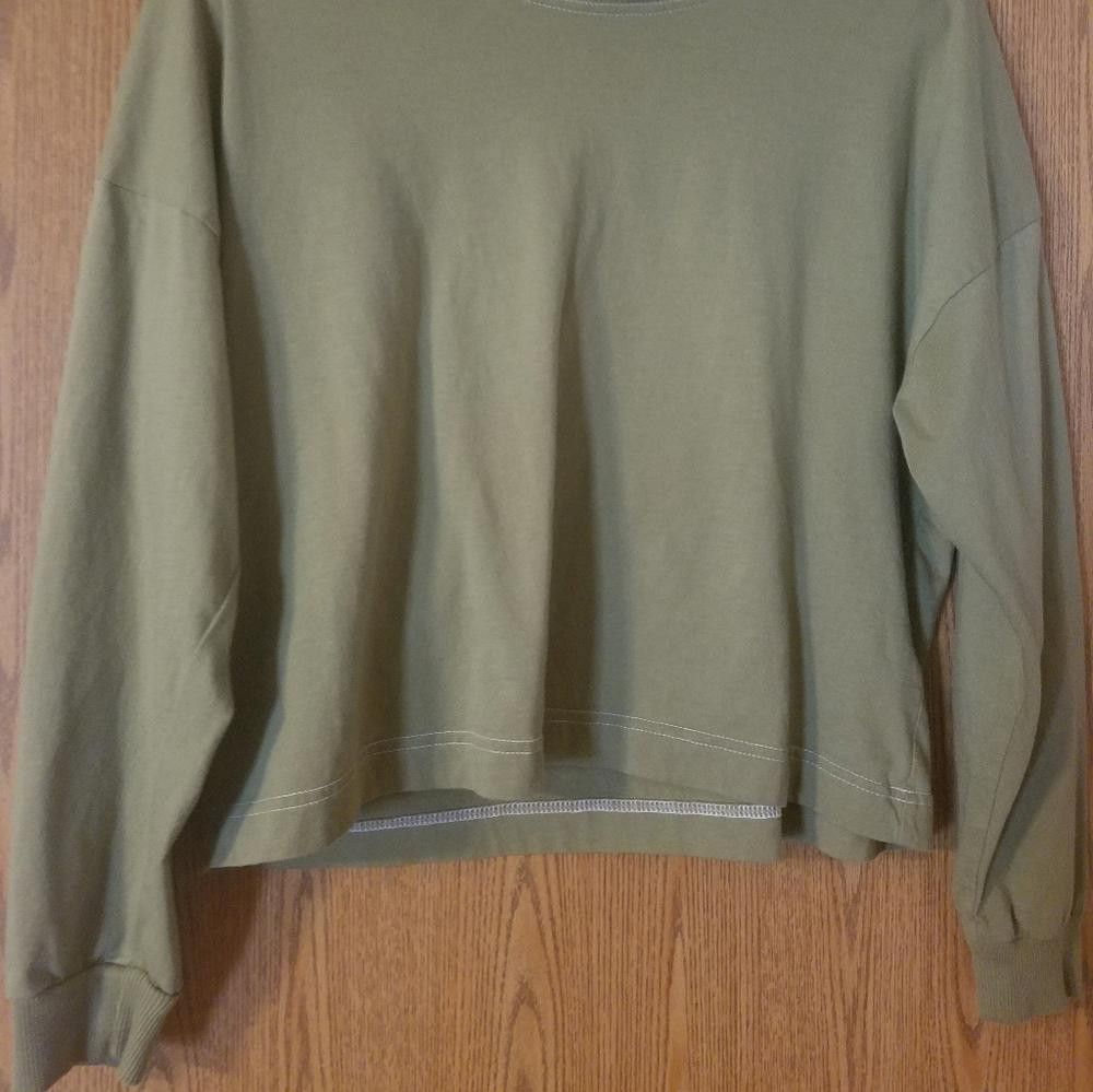 Forever 21 Forever 21 Olive Green Small Cropped Top Size S / US 4 / IT 40 - 2 Thumbnail