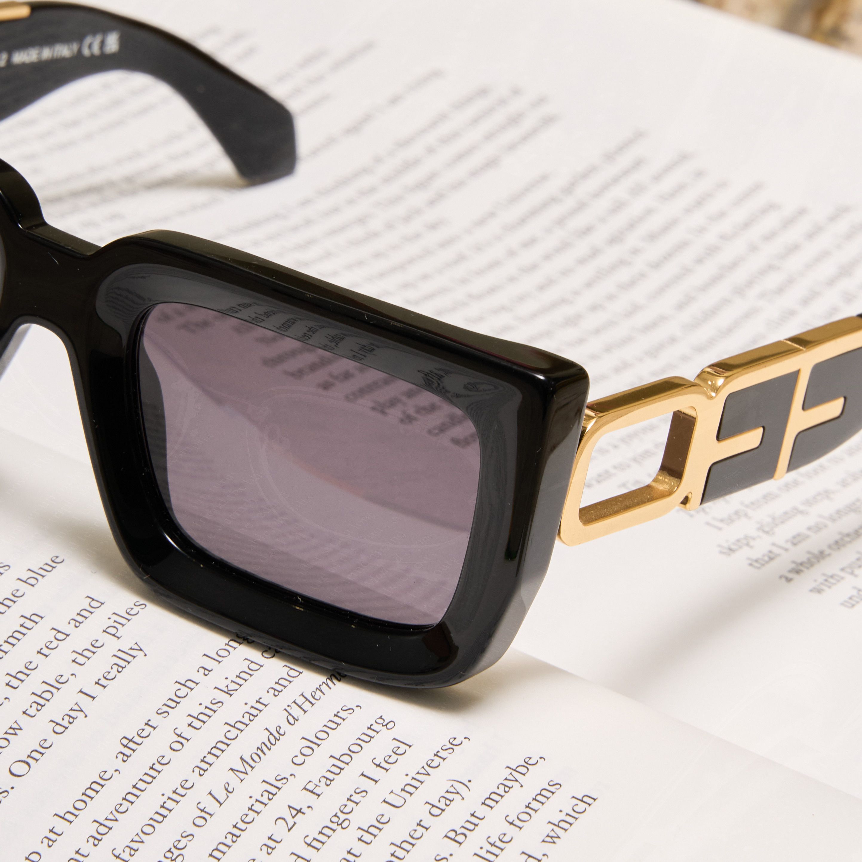 Off-White OFF WHITE Boston Rectangular Frame Sunglasses Size ONE SIZE - 2 Thumbnail