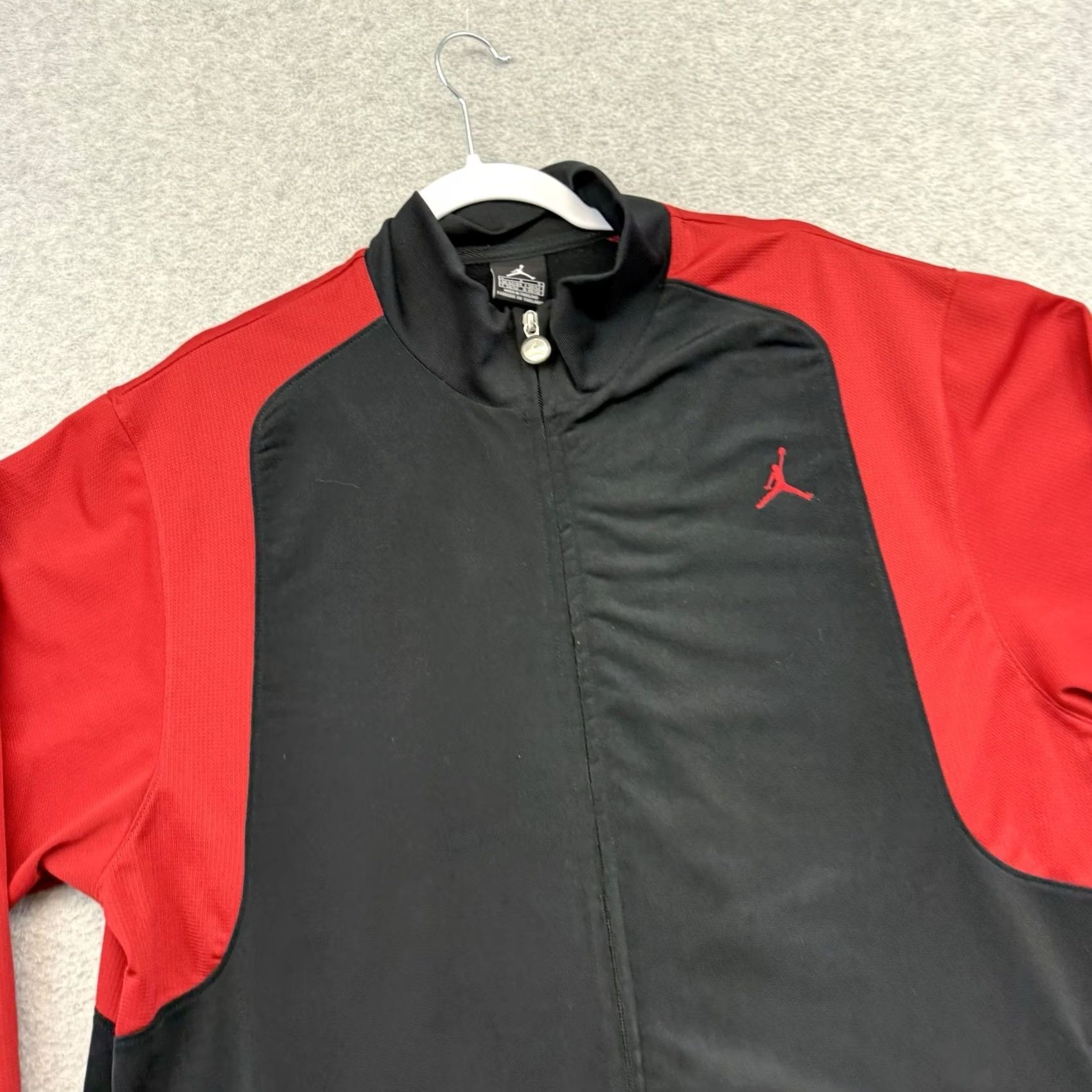 Jordan Brand Jordan Track Jacket Mens L Black Red Gray Zip Full Pockets 90s Retro Sports Nike Brand Regular Jacket Size US L / EU 52-54 / 3 - 3 Thumbnail
