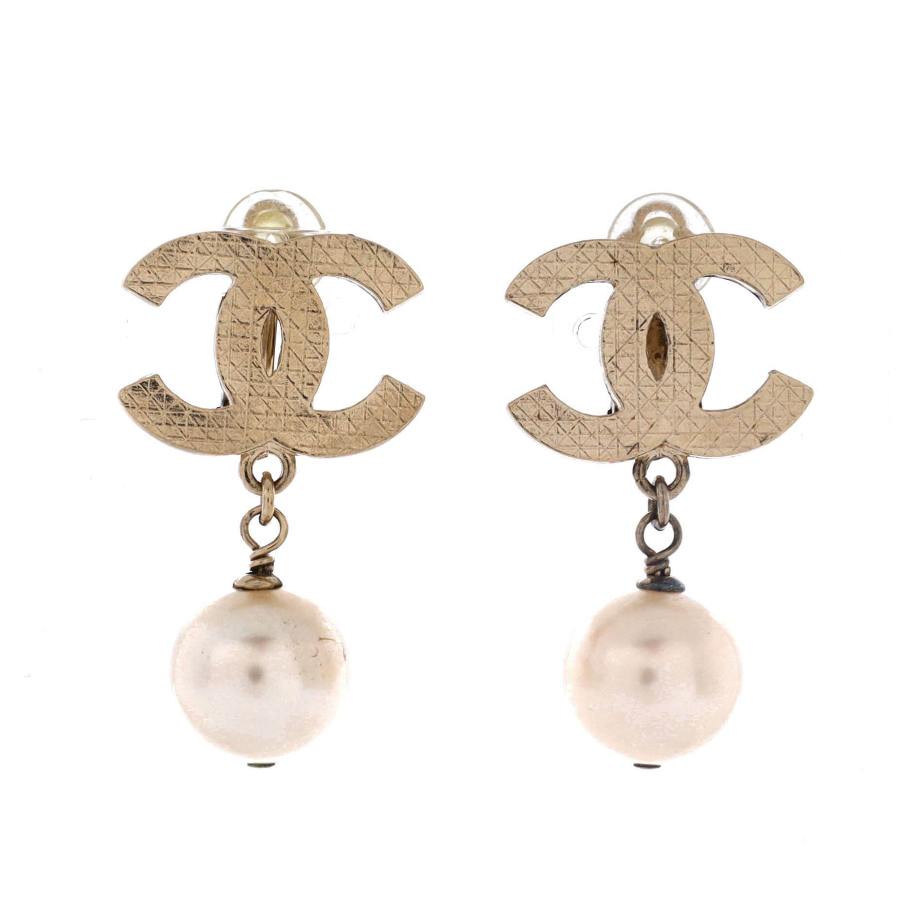 Chanel Vintage CC Drop Clip-On Earrings Size ONE SIZE - 1 Thumbnail