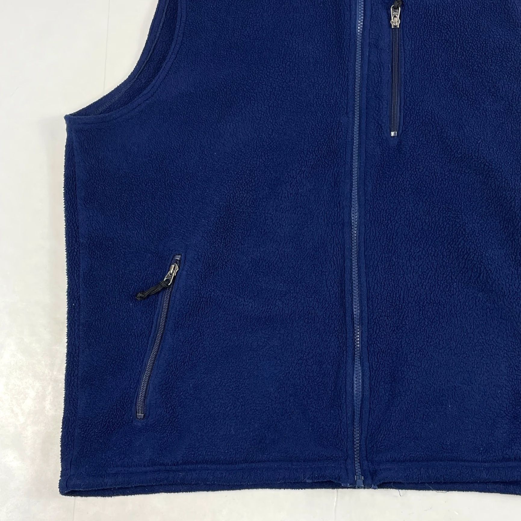 Vintage VINTAGE L.L. Bean Vest Mens XL Blue Fleece Stand-Up Collar Zip Full Zip Pockets Outdoor Hiking Camping Skiing Size US XL / EU 56 / 4 - 5 Thumbnail