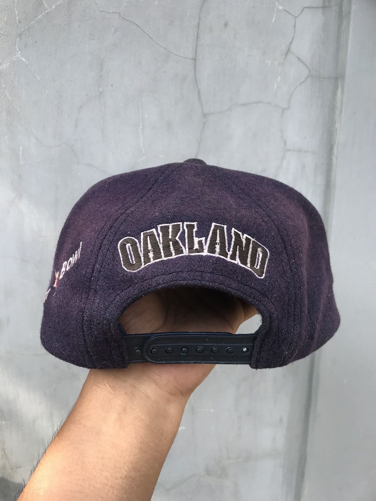 Sports Specialties Vintage Oakland American Football Superbowl Blockhead Hat Size ONE SIZE - 3 Thumbnail
