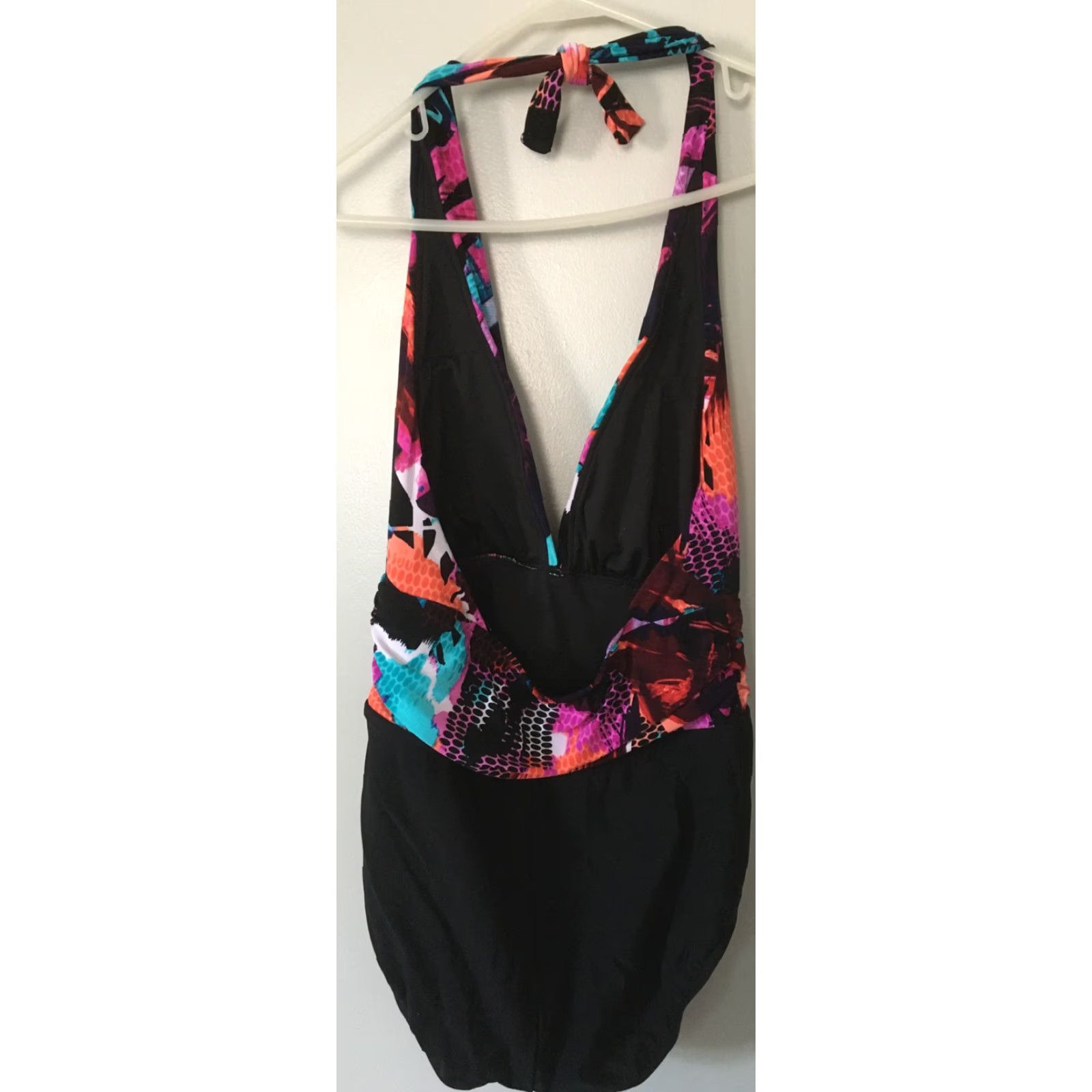 AQUA NWOT Aqua Green Colorful Black Geometric Halter Gathered Waist 1 Pc Swimsuit Women M Size ONE SIZE - 3 Thumbnail
